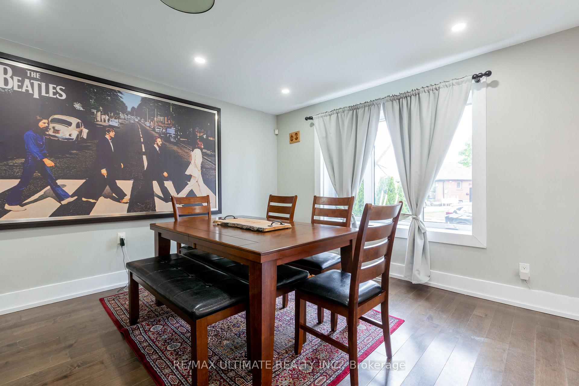 Photo 9 of 14 Nordale Crescent, North York, Brookhaven-Amesbury — HOMEH
