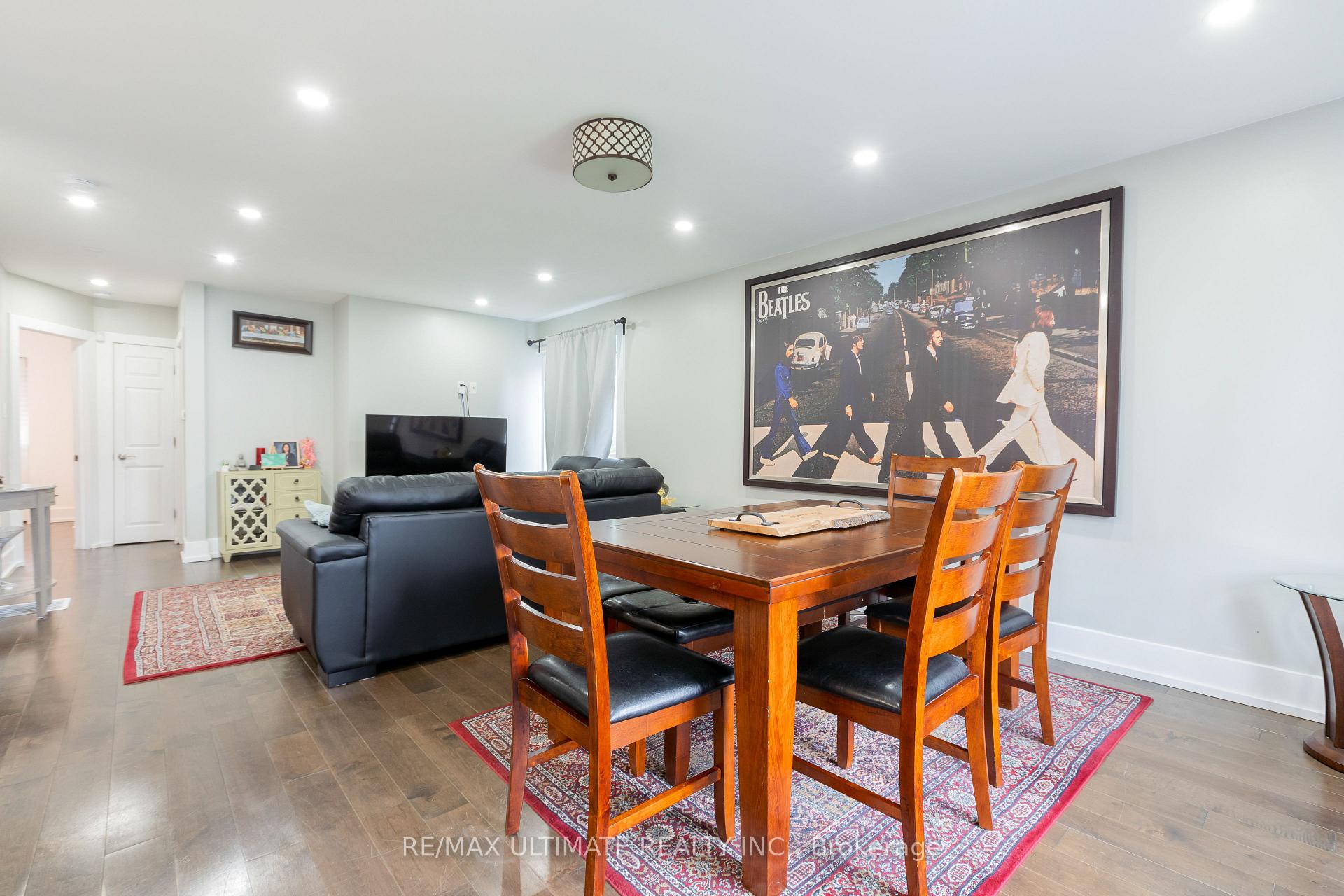 Photo 10 of 14 Nordale Crescent, North York, Brookhaven-Amesbury — HOMEH
