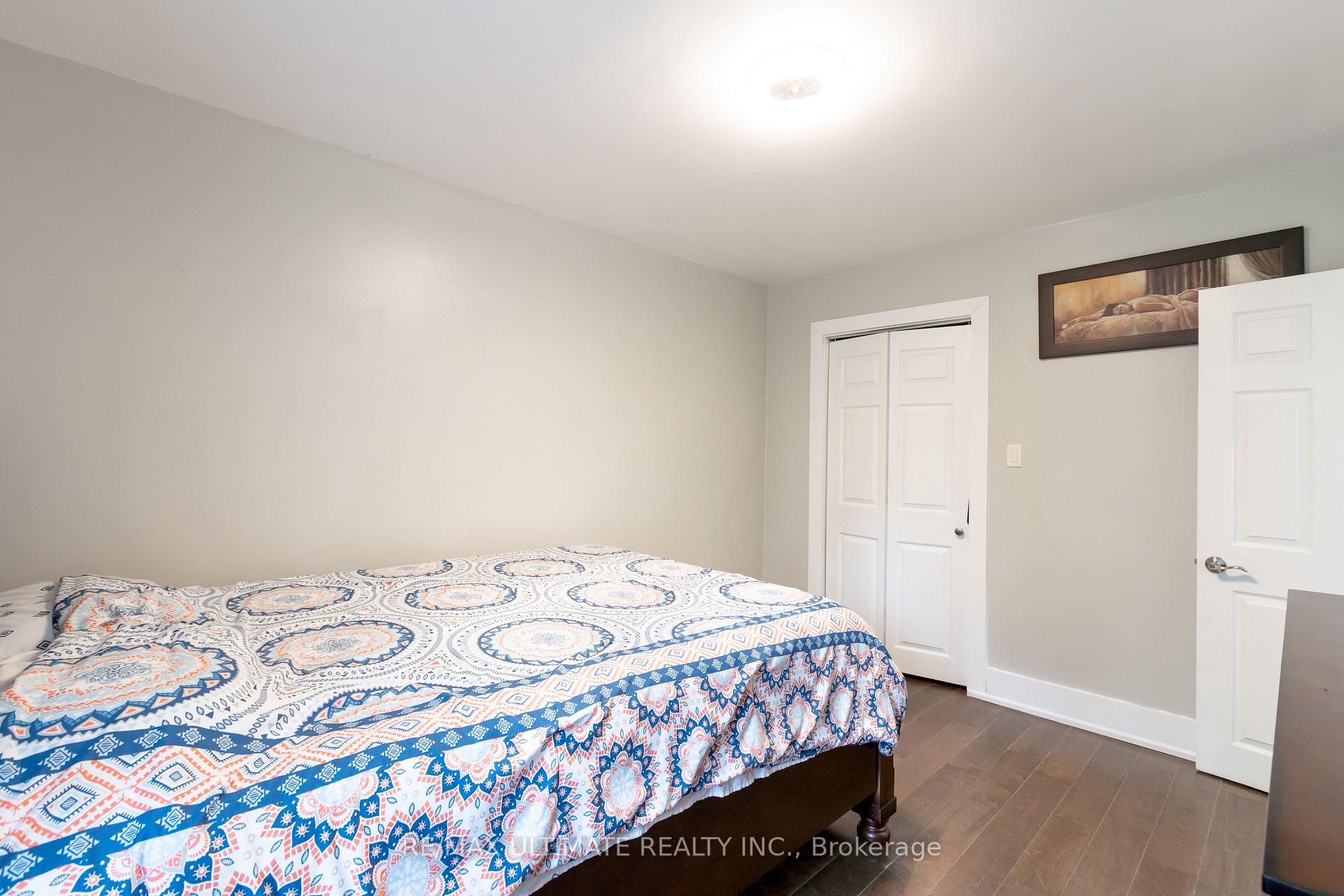 Photo 22 of 14 Nordale Crescent, North York, Brookhaven-Amesbury — HOMEH