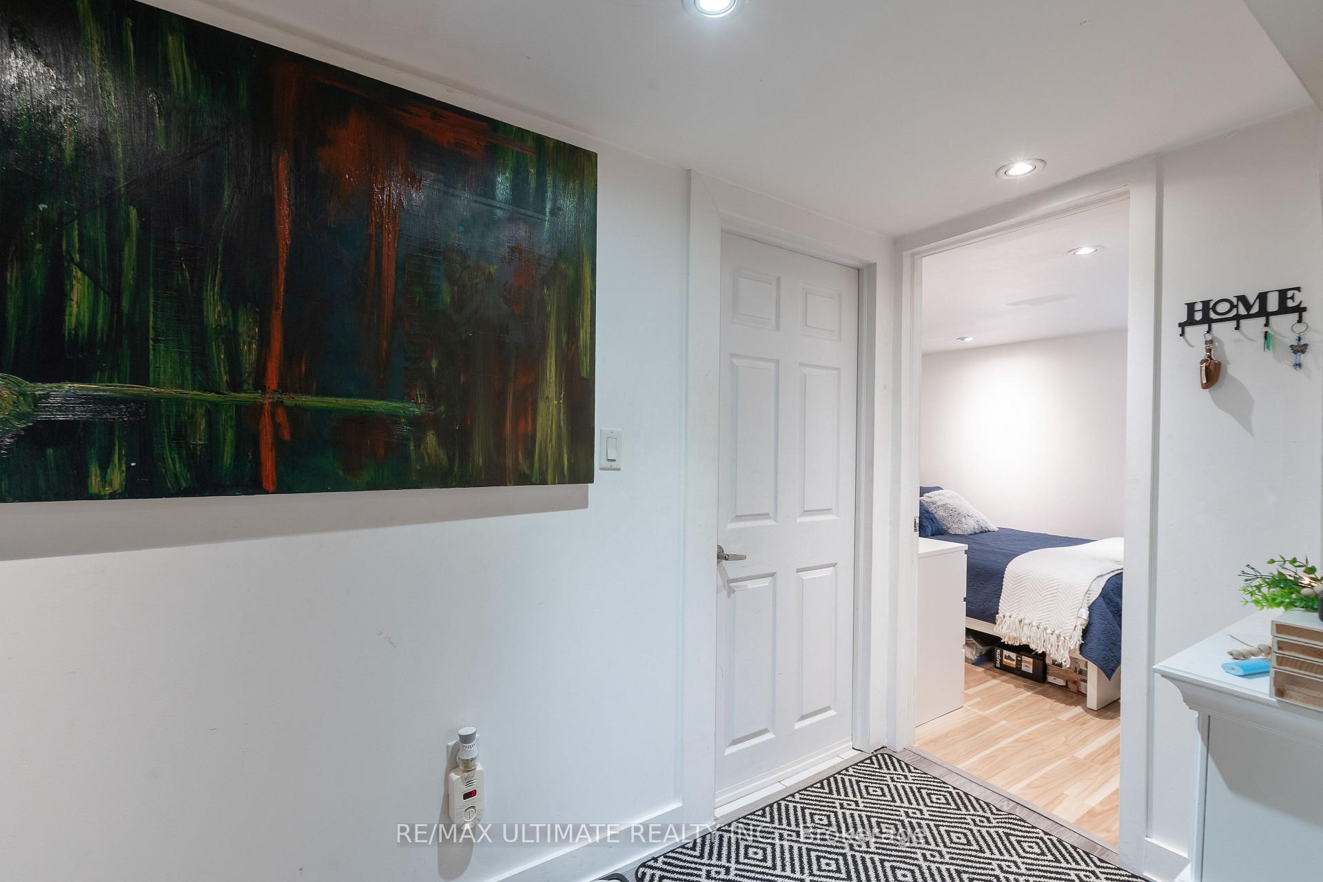 Photo 25 of 14 Nordale Crescent, North York, Brookhaven-Amesbury — HOMEH