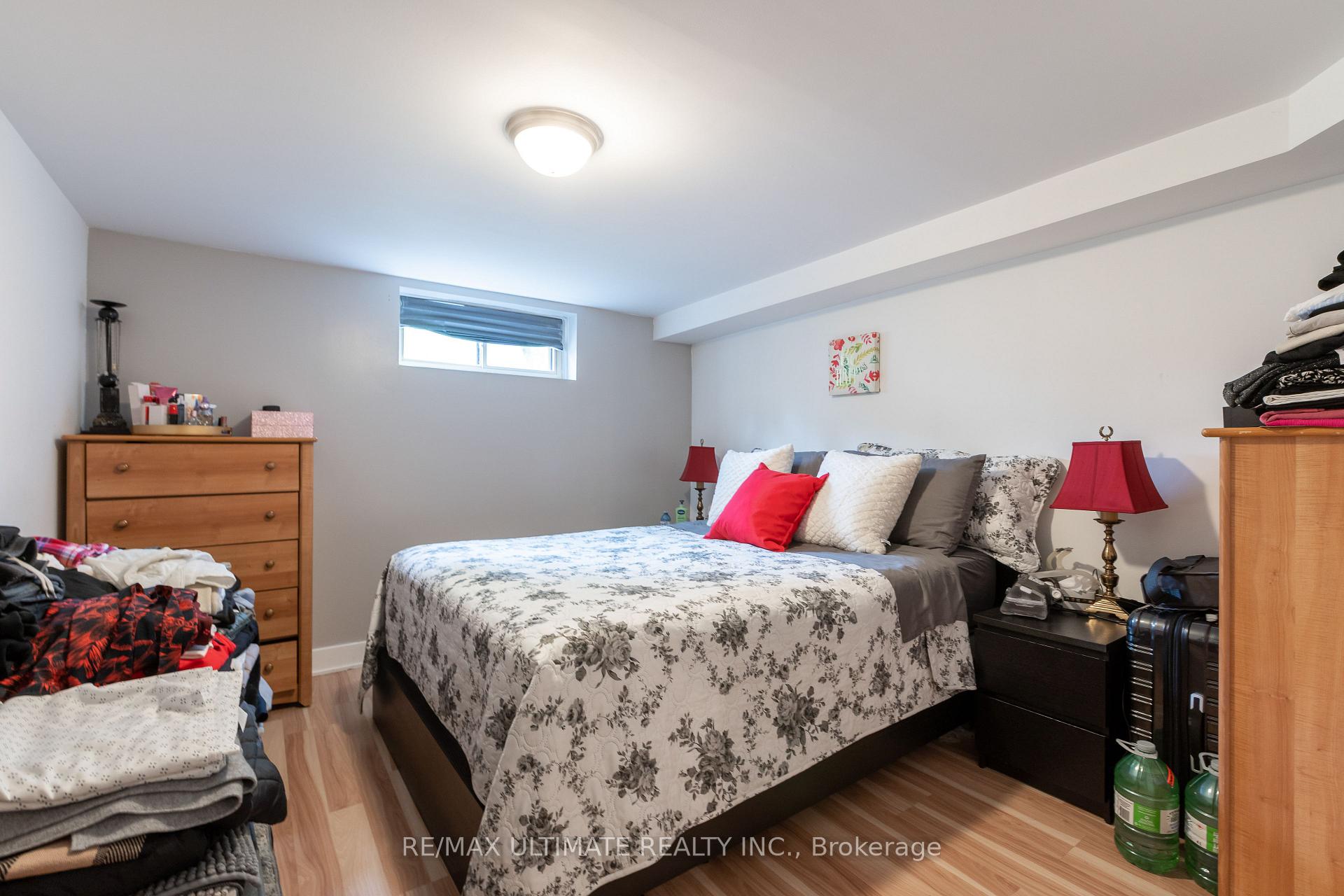 Photo 28 of 14 Nordale Crescent, North York, Brookhaven-Amesbury — HOMEH