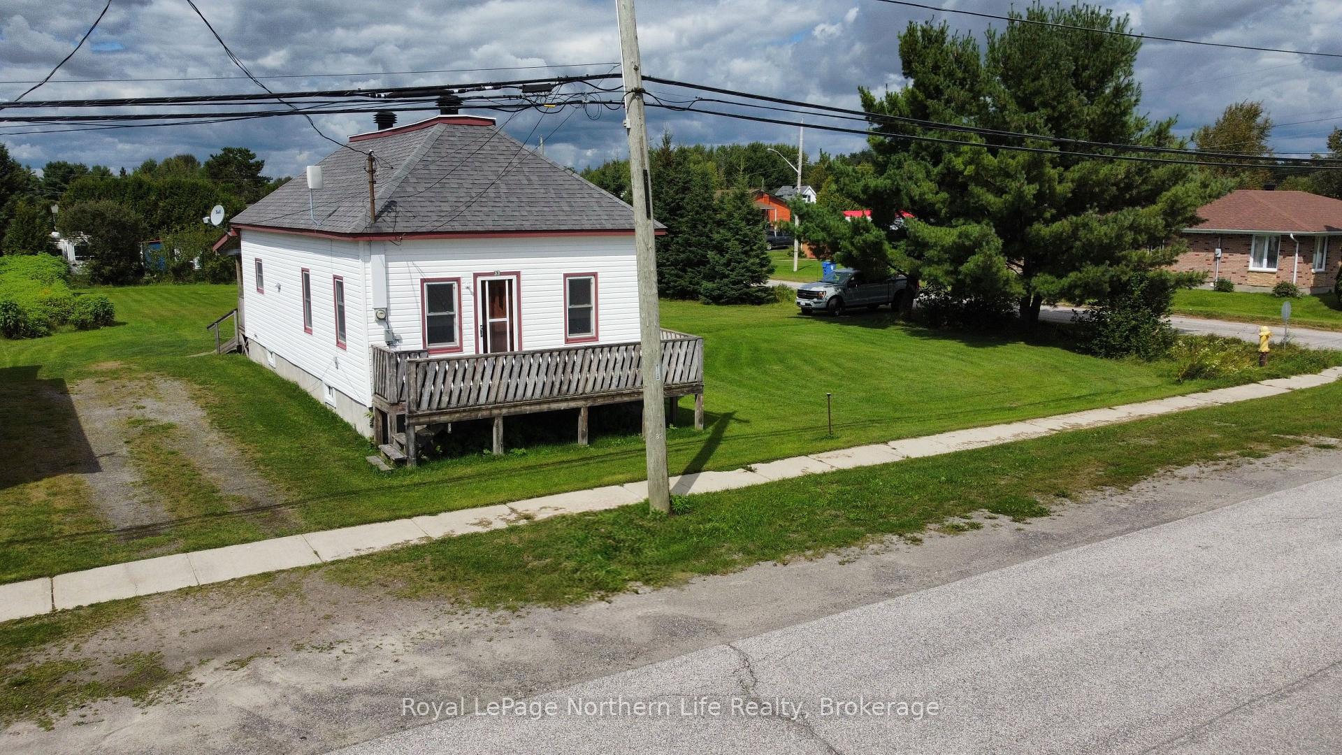 Photo 1 of 33 Cache Street, West Nipissing, Cache Bay — HOMEH