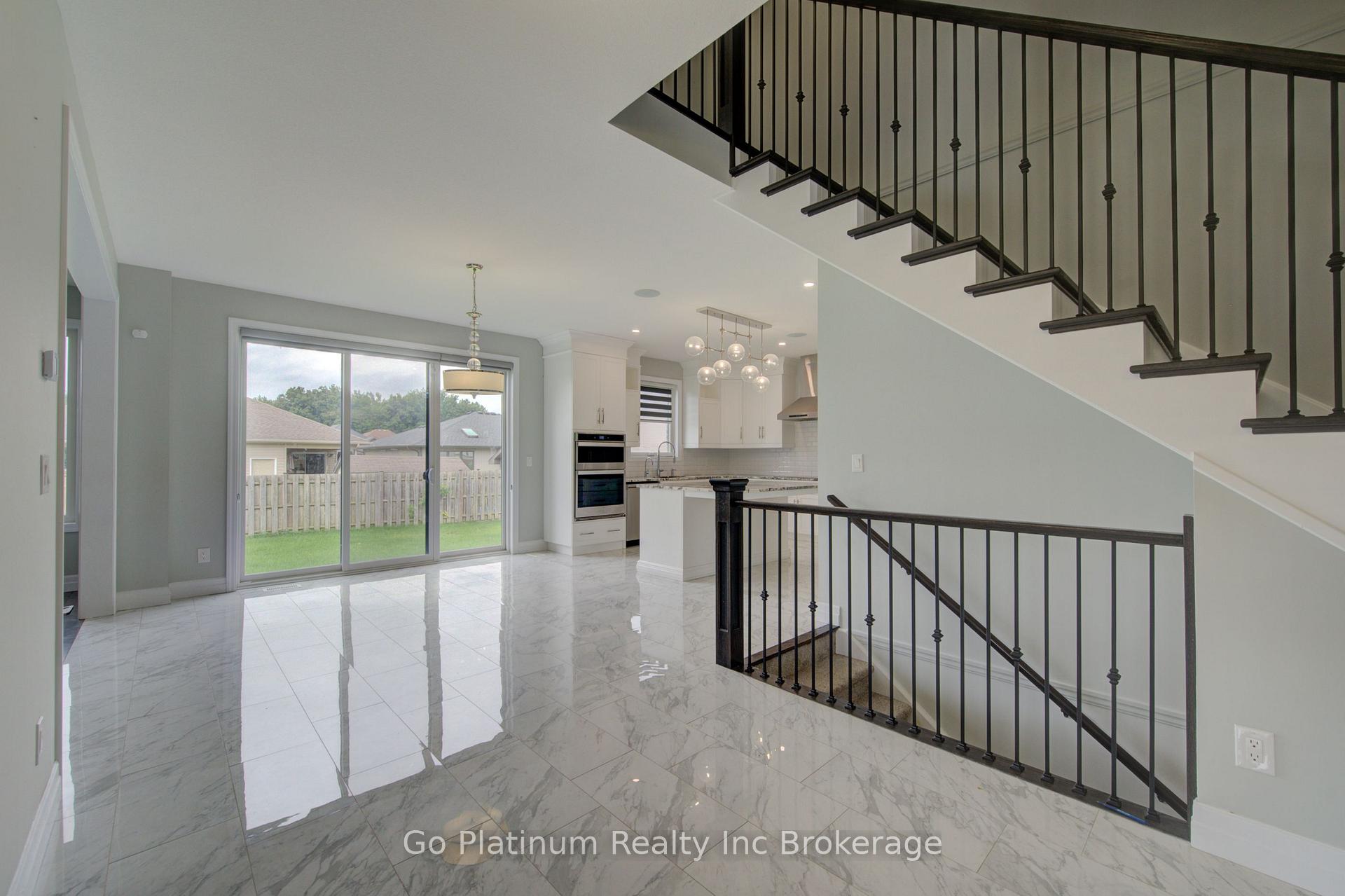 Photo 10 of 32 Sycamore Drive, Tillsonburg — HOMEH