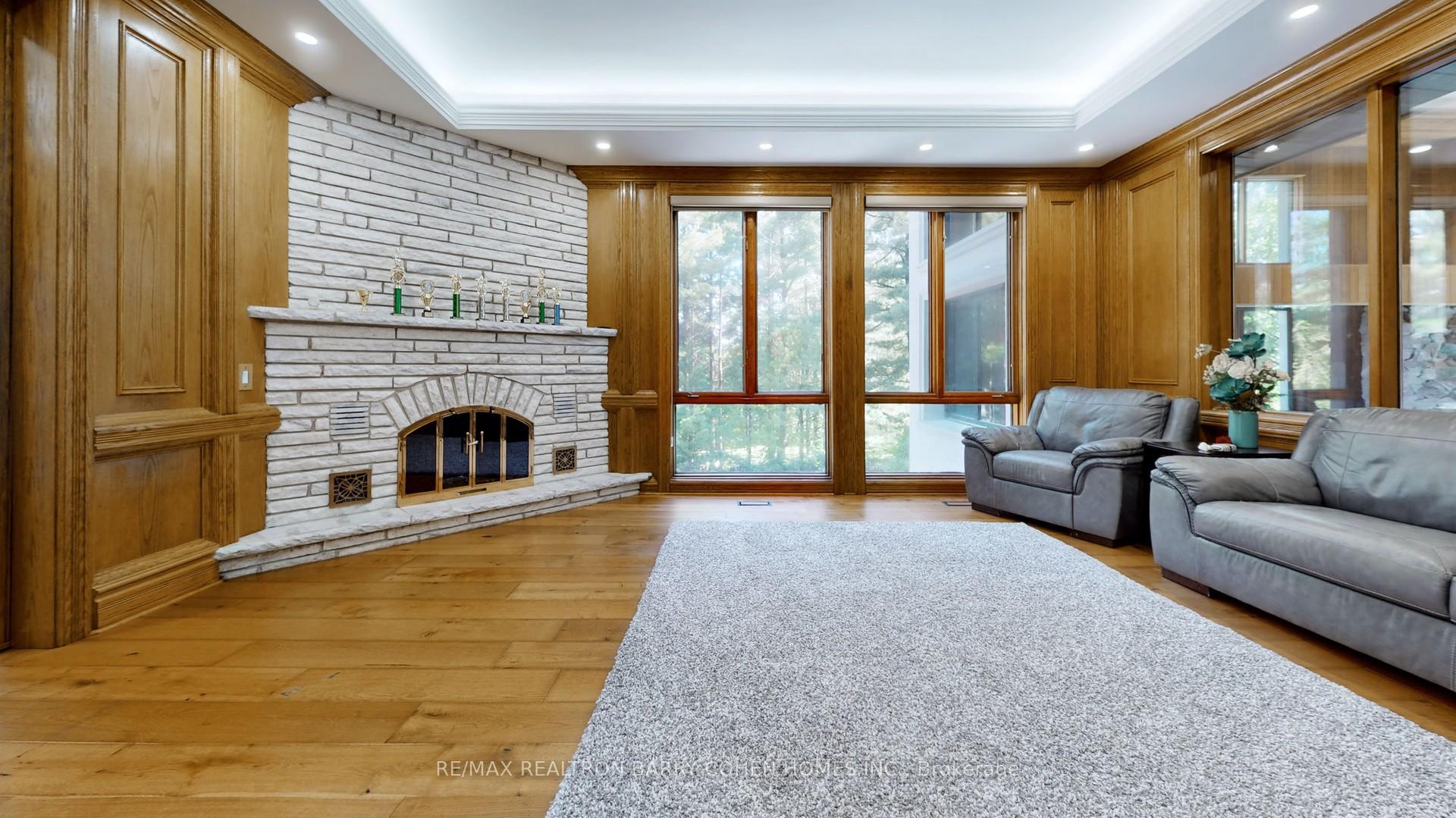 Photo 9 of 30 Marcus Court, Vaughan, Rural Vaughan — HOMEH