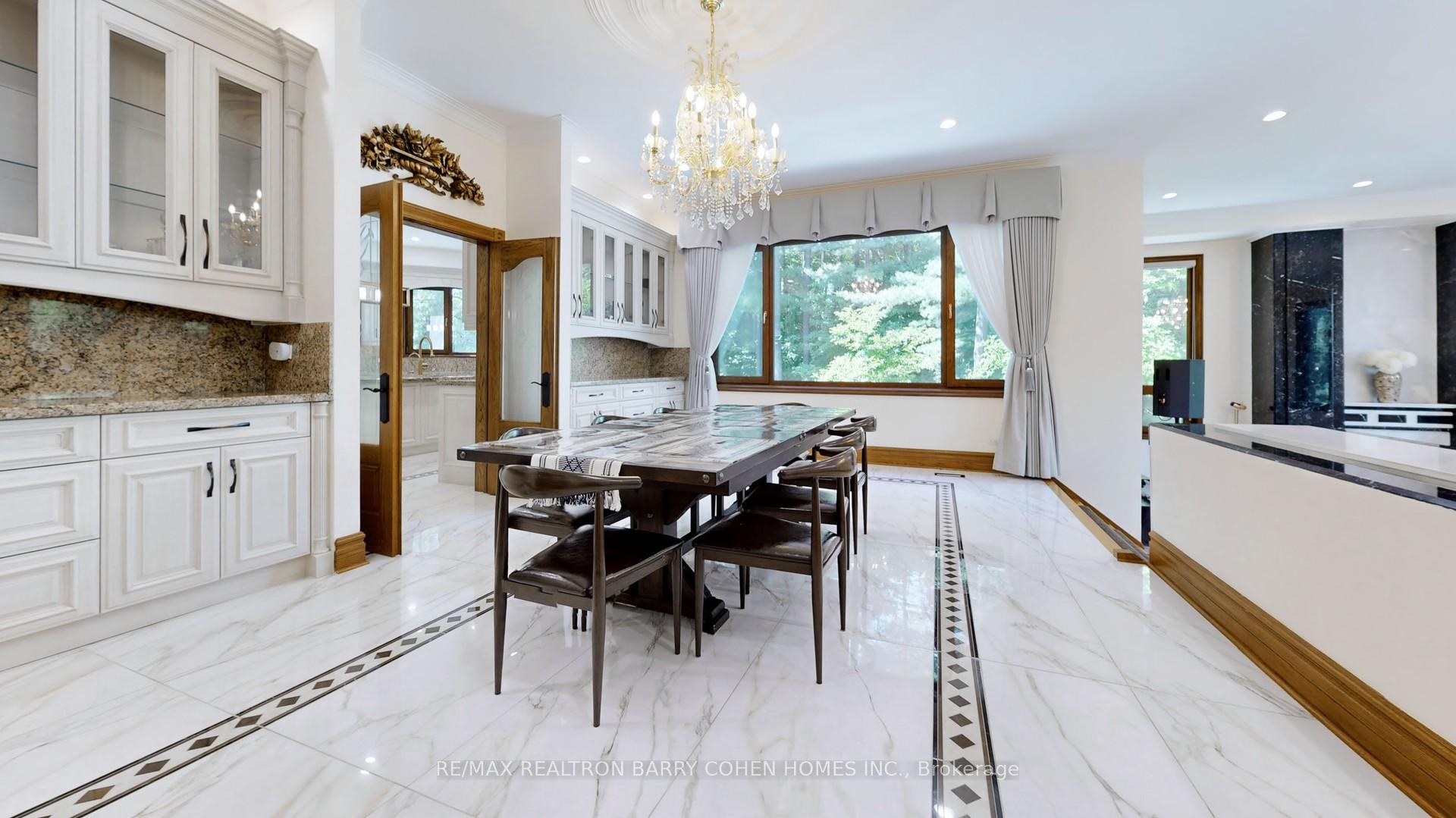 Photo 14 of 30 Marcus Court, Vaughan, Rural Vaughan — HOMEH