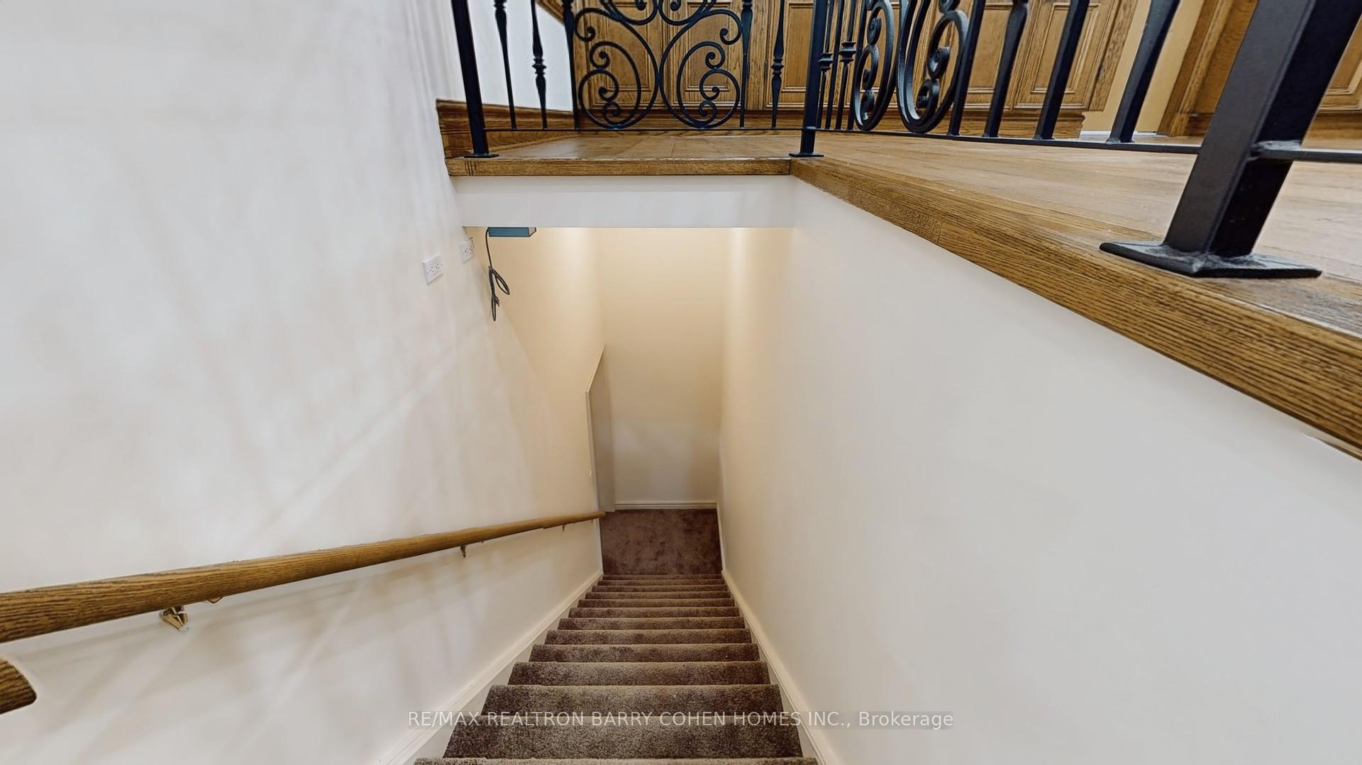 Photo 41 of 30 Marcus Court, Vaughan, Rural Vaughan — HOMEH