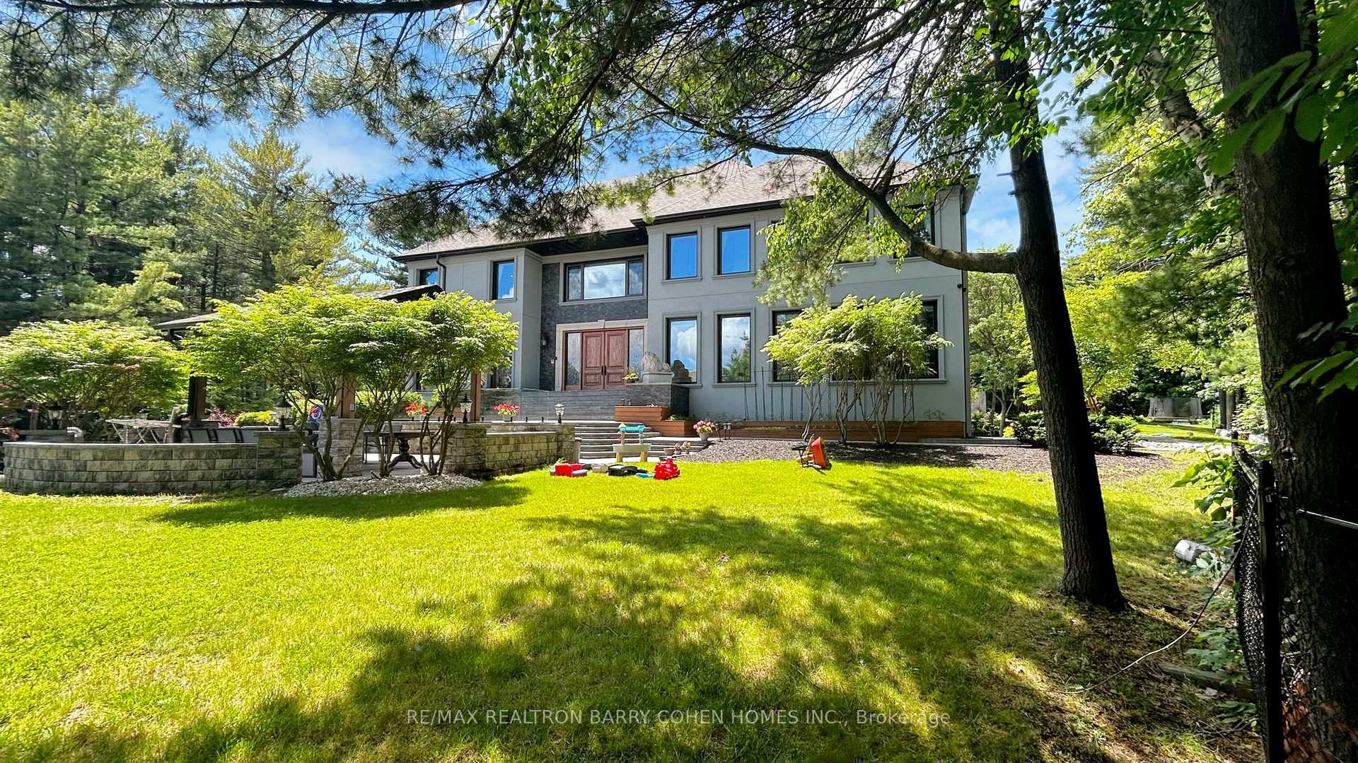 Photo 44 of 30 Marcus Court, Vaughan, Rural Vaughan — HOMEH