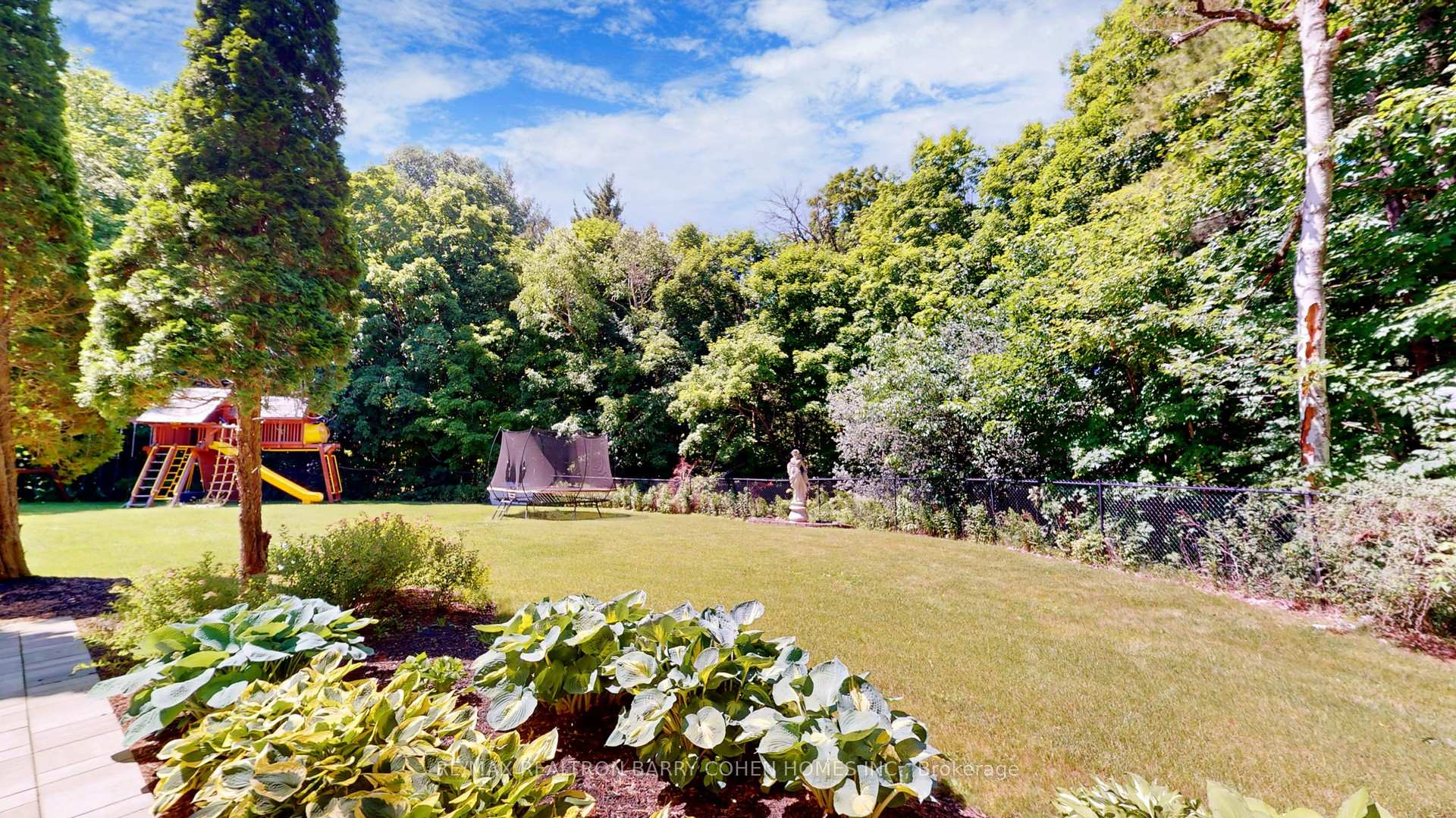 Photo 47 of 30 Marcus Court, Vaughan, Rural Vaughan — HOMEH