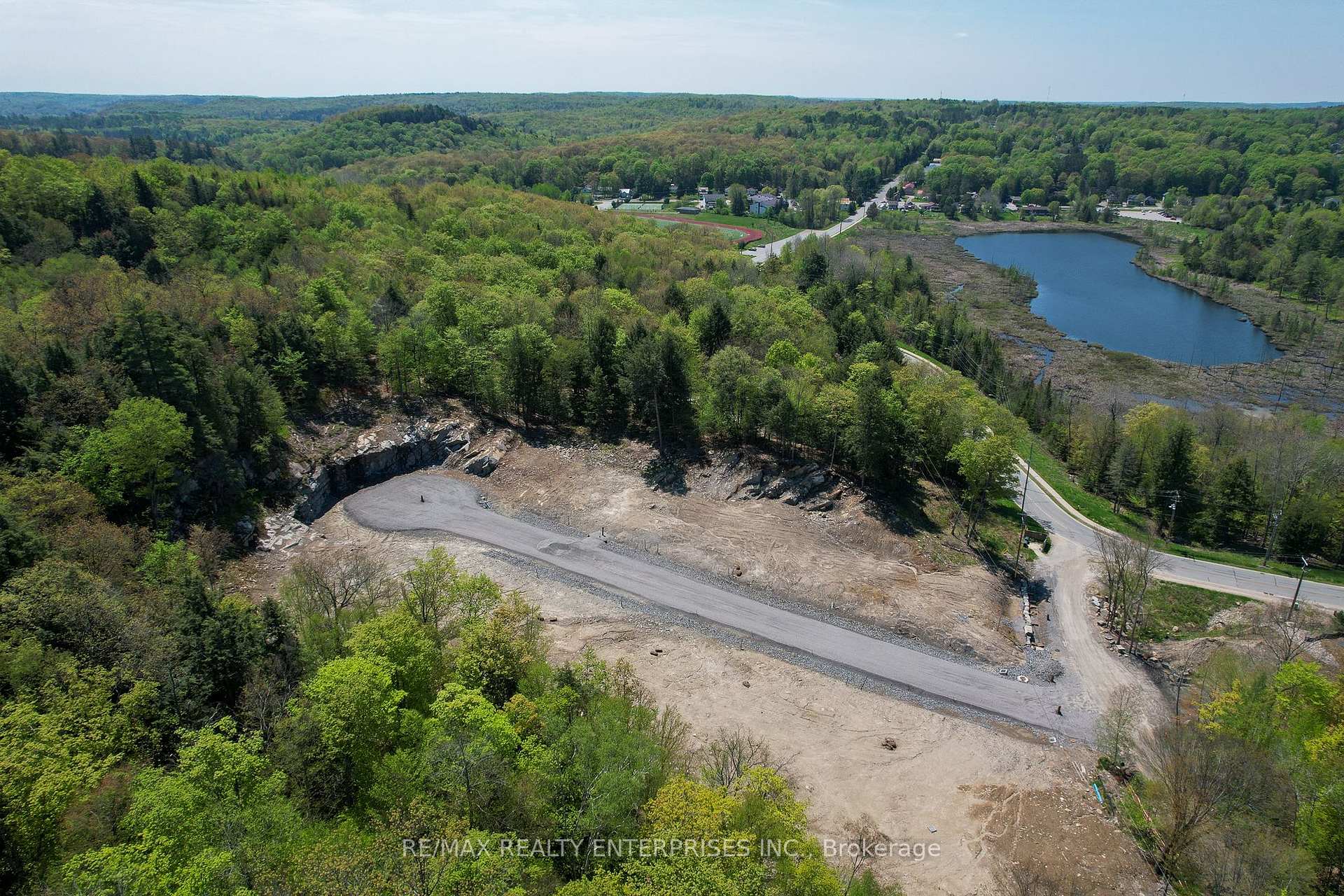 Front of 120 Townline Road E