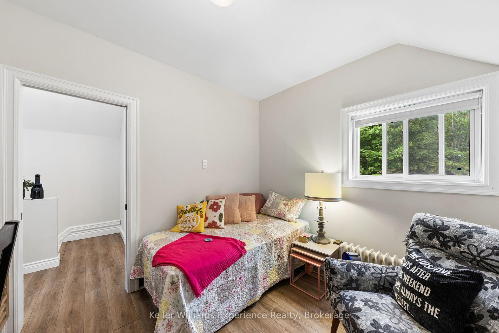 Photo 15 of 344 Second Street, Midland — HOMEH
