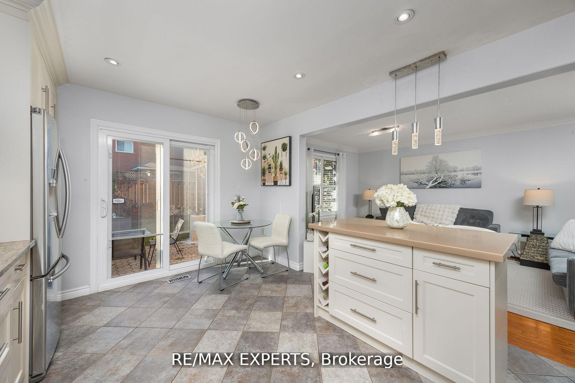 Photo 10 of 482 Malaga Road, Mississauga, Fairview — HOMEH