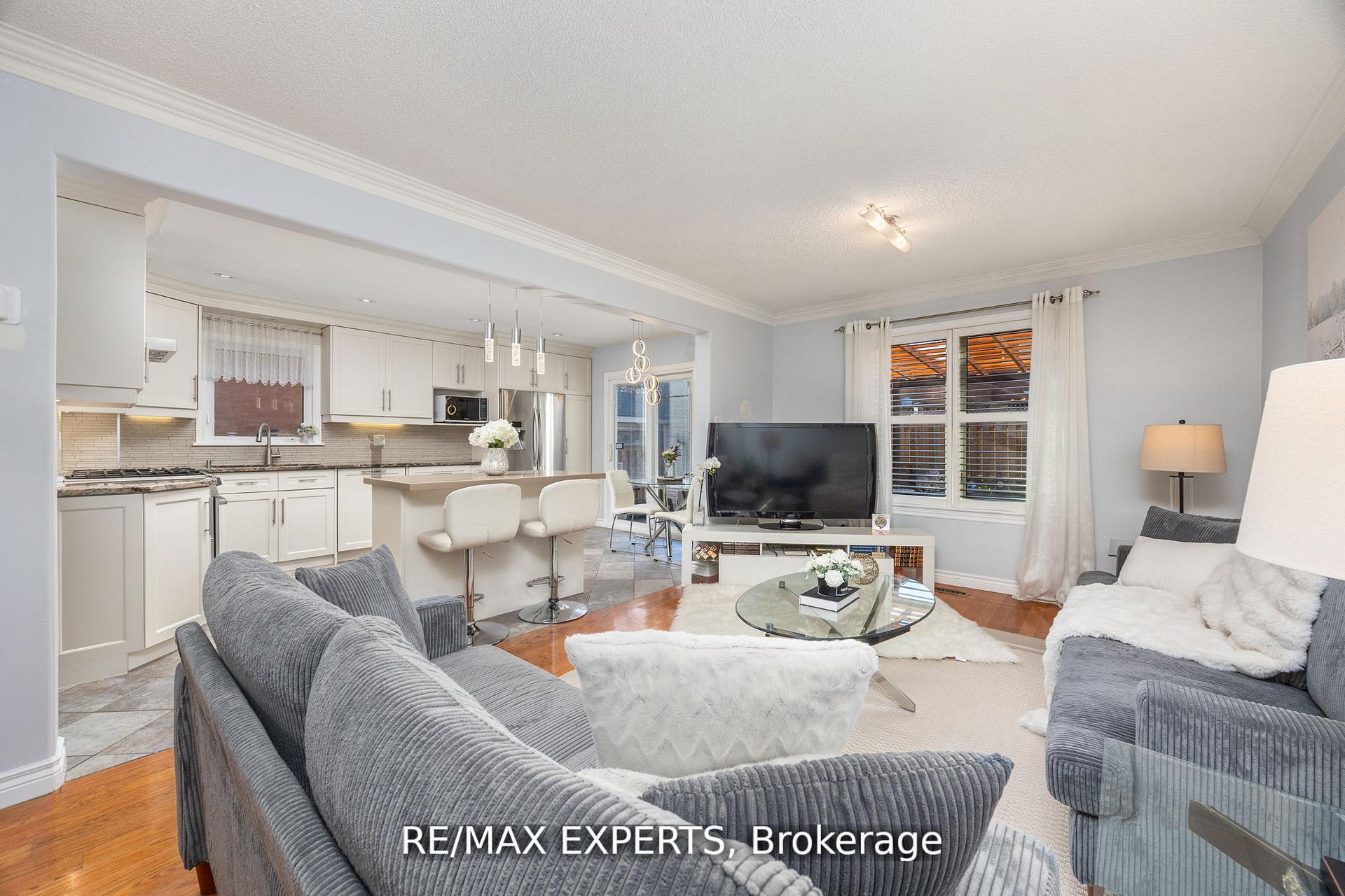 Photo 14 of 482 Malaga Road, Mississauga, Fairview — HOMEH