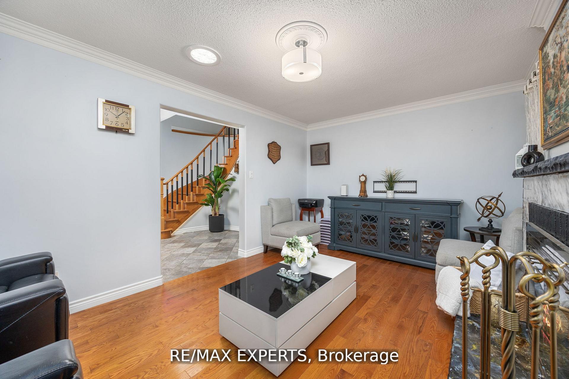 Photo 13 of 482 Malaga Road, Mississauga, Fairview — HOMEH