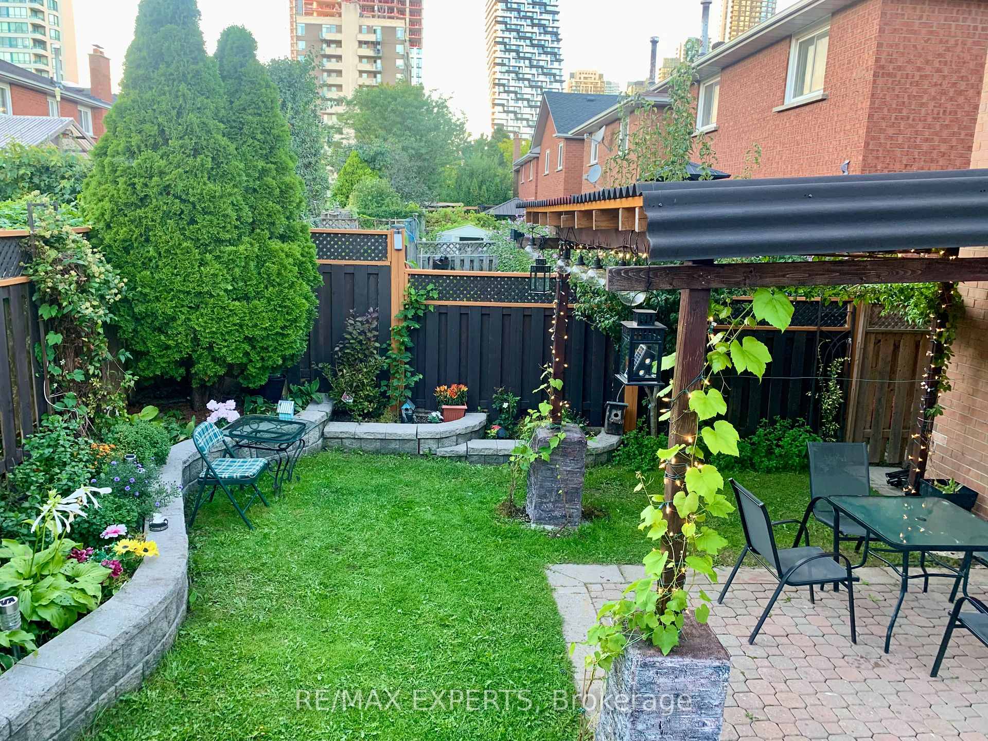 Photo 42 of 482 Malaga Road, Mississauga, Fairview — HOMEH