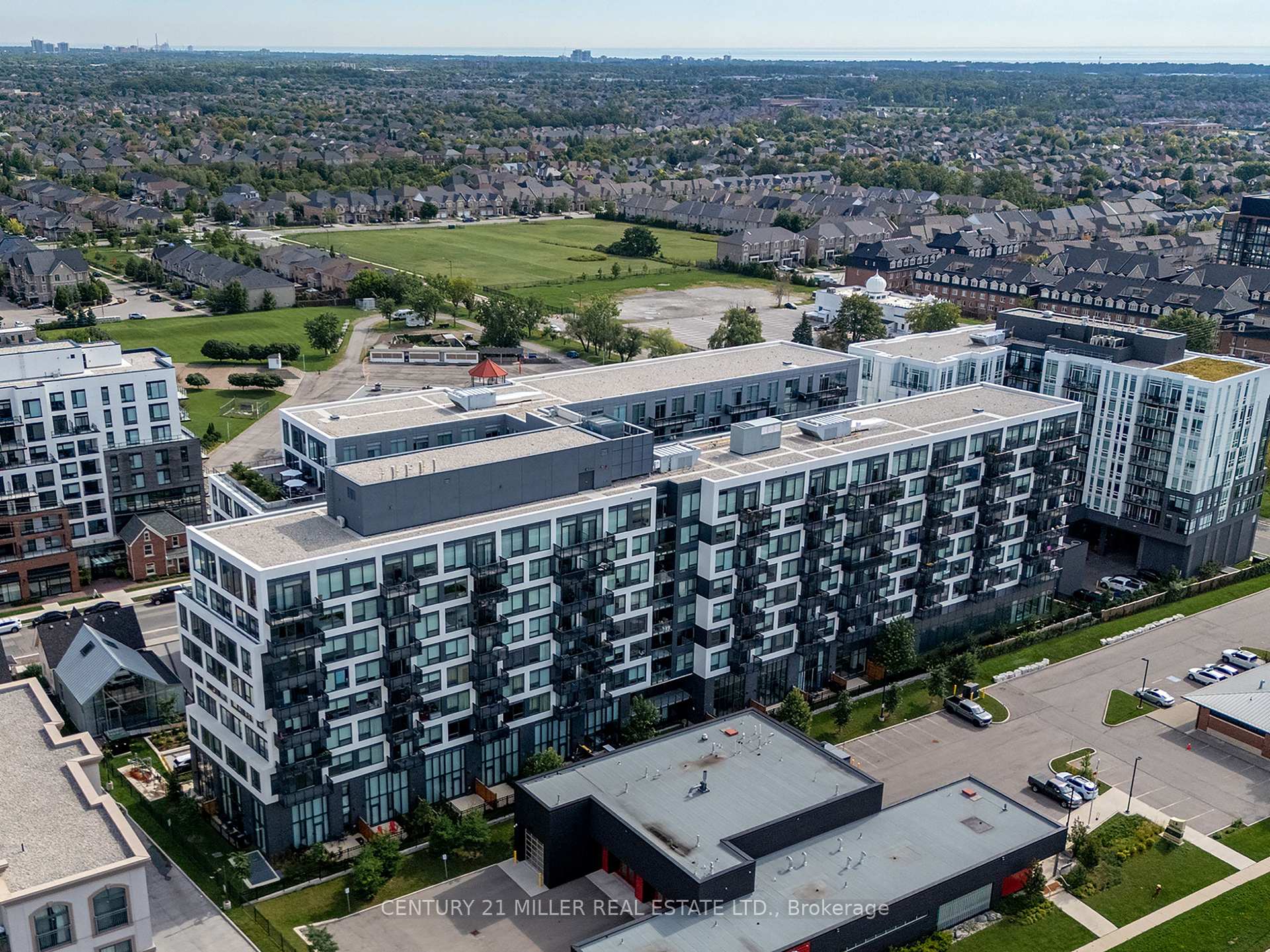 Photo of Unit 702, 2450 Old Bronte Road