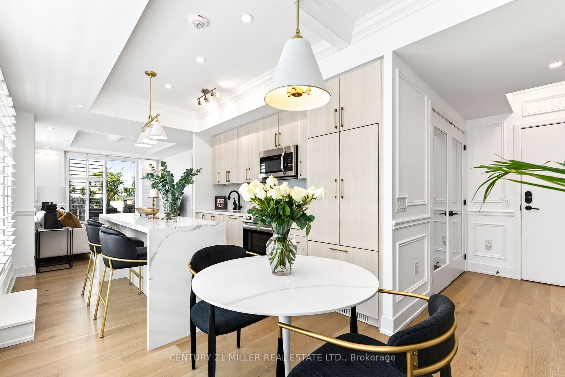 Photo 6 of Unit 702, 2450 Old Bronte Road, Oakville, Westmount — HOMEH
