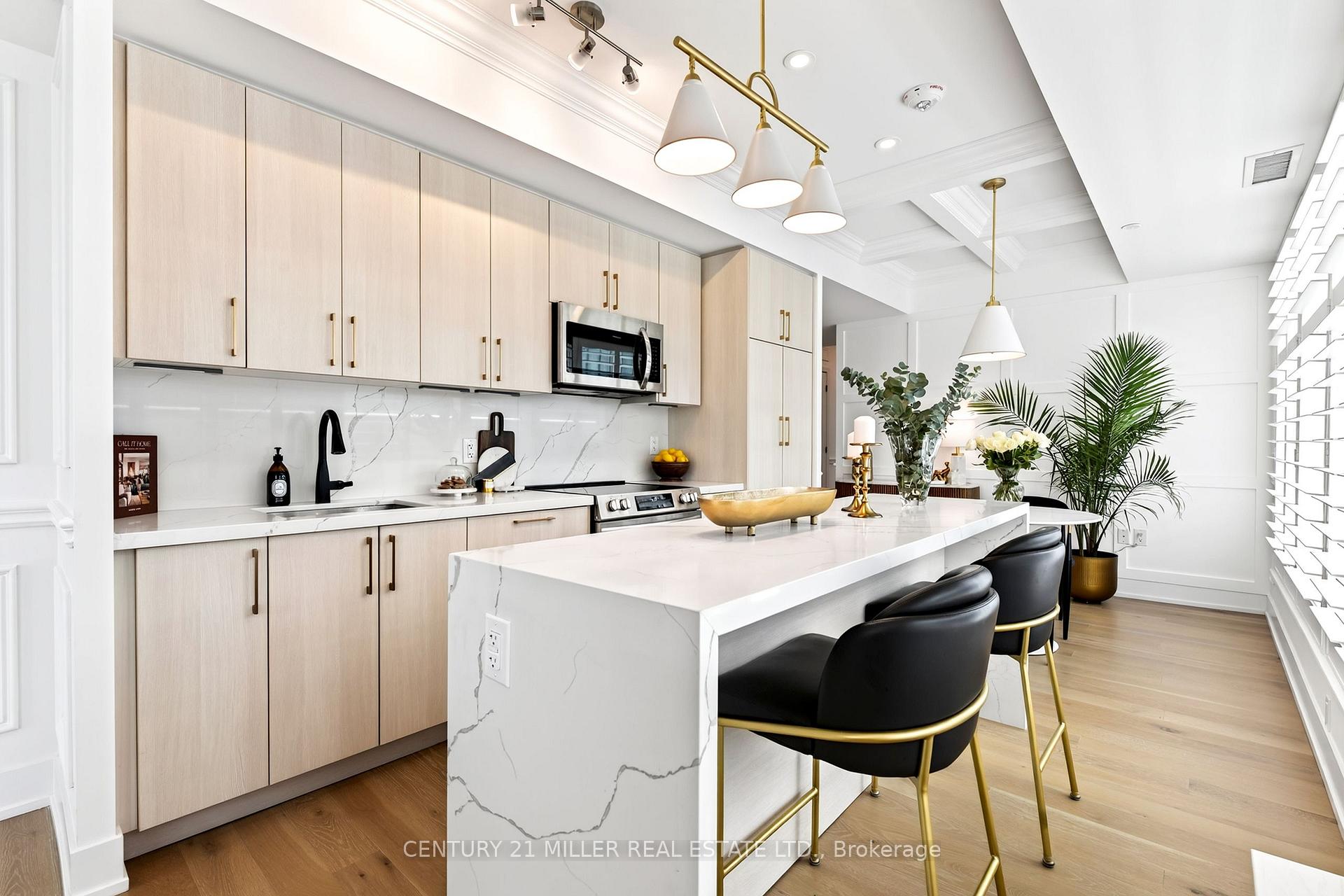 Photo 10 of Unit 702, 2450 Old Bronte Road, Oakville, Westmount — HOMEH