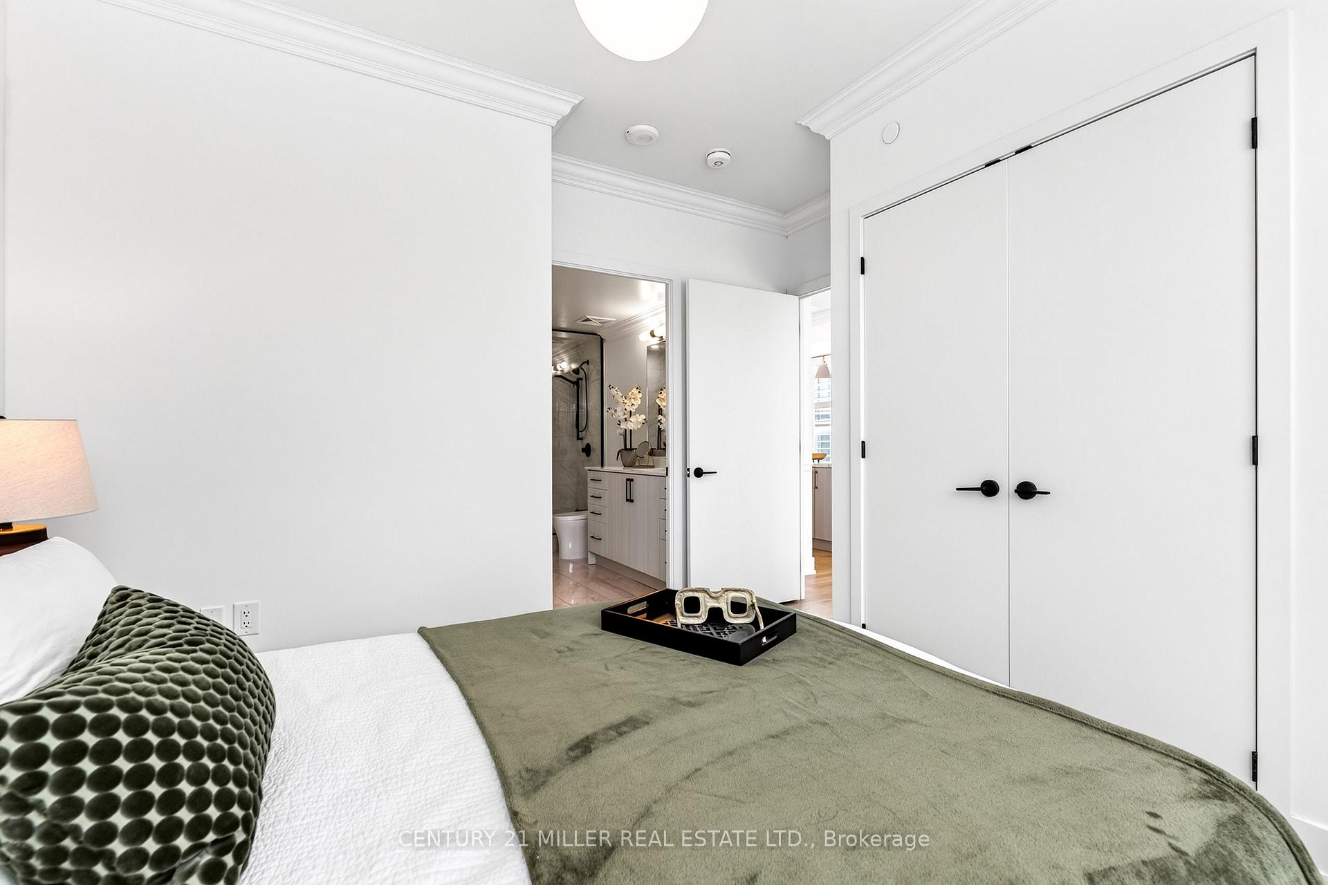Photo 15 of Unit 702, 2450 Old Bronte Road, Oakville, Westmount — HOMEH