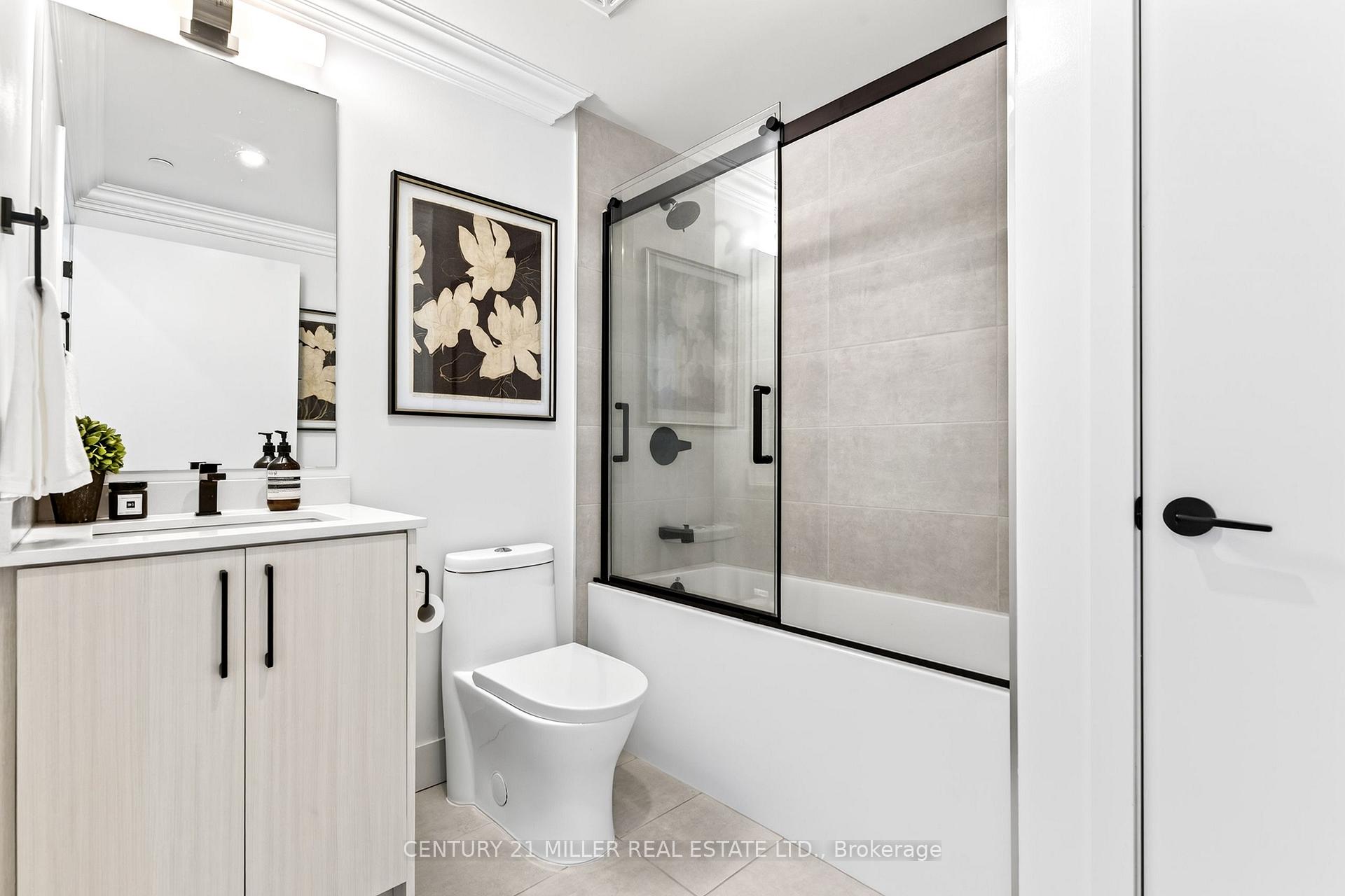 Photo 19 of Unit 702, 2450 Old Bronte Road, Oakville, Westmount — HOMEH