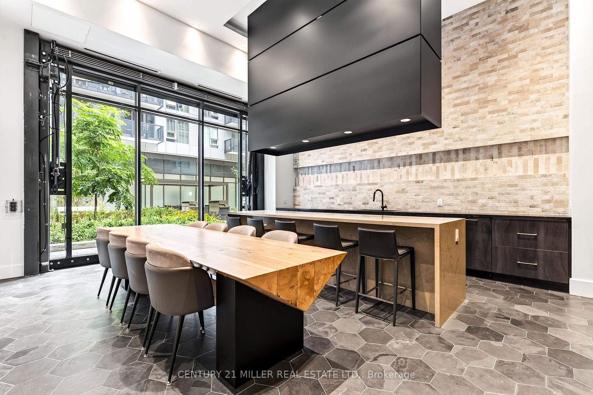 Photo 30 of Unit 702, 2450 Old Bronte Road, Oakville, Westmount — HOMEH