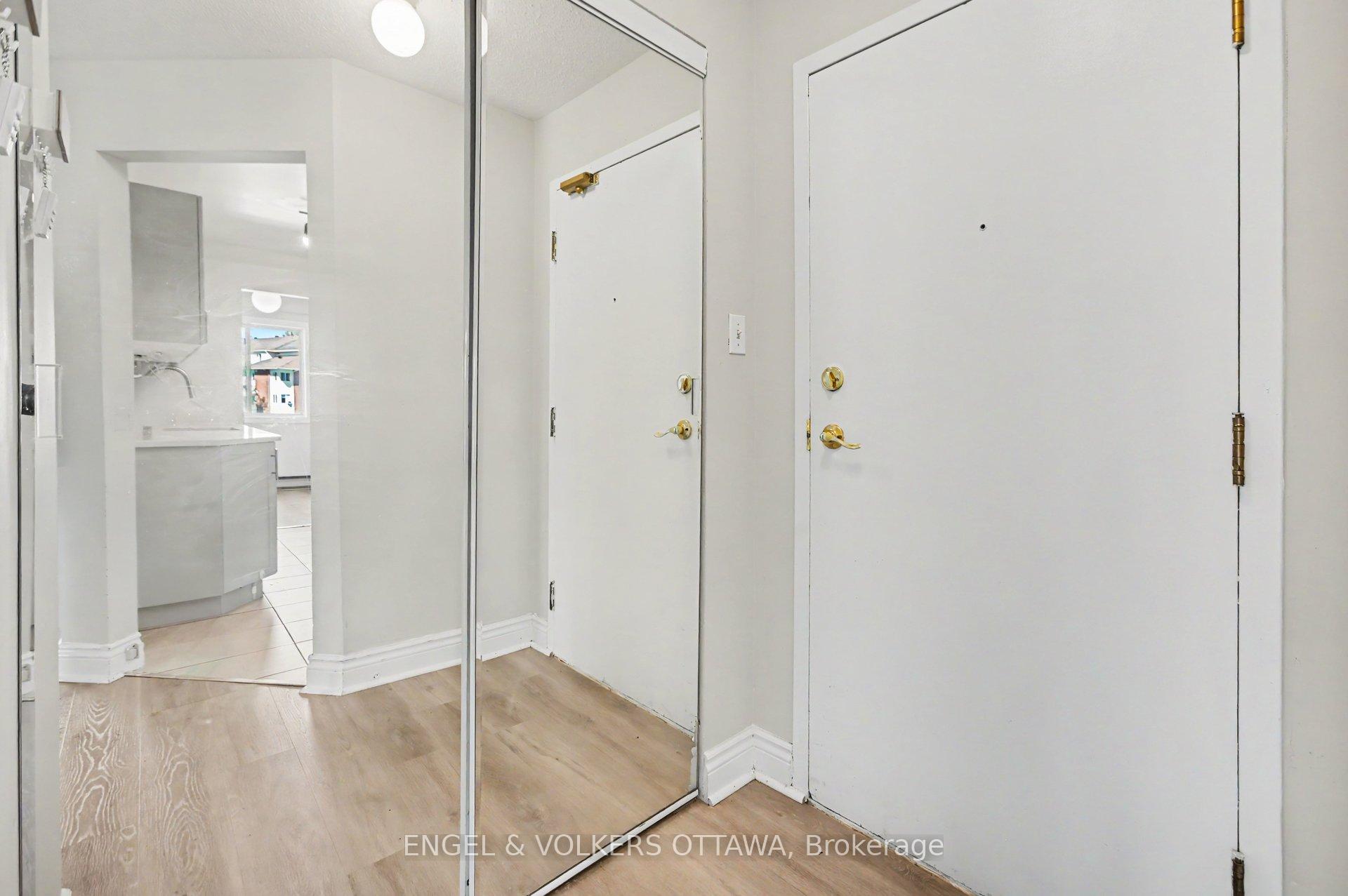 Photo 3 of Unit 106, 268 Lorry Greenberg Drive, Ottawa, Hunt Club Park/Greenboro — HOMEH