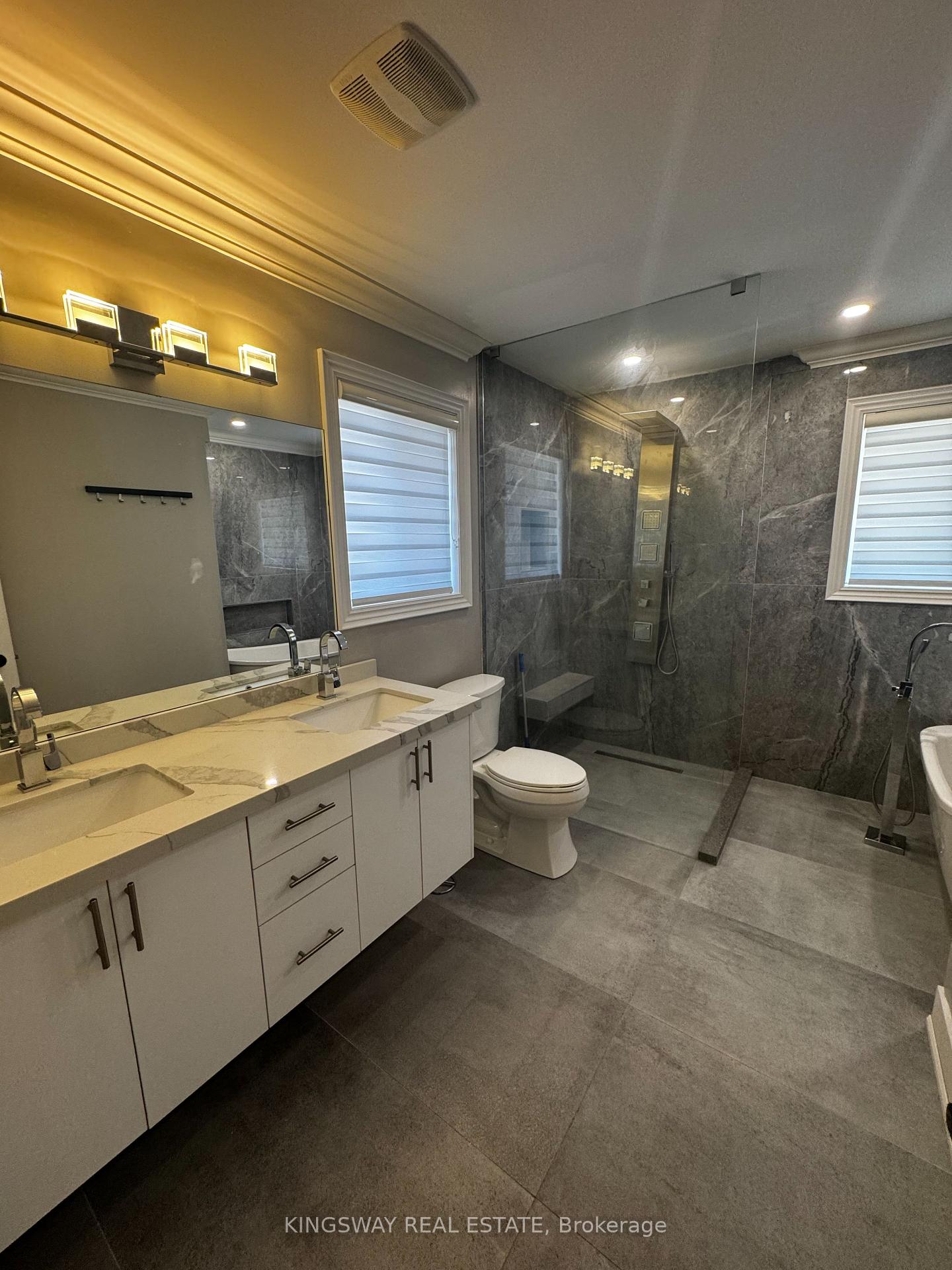 Photo 13 of 20 Dawes Road, Brampton, Credit Valley — HOMEH