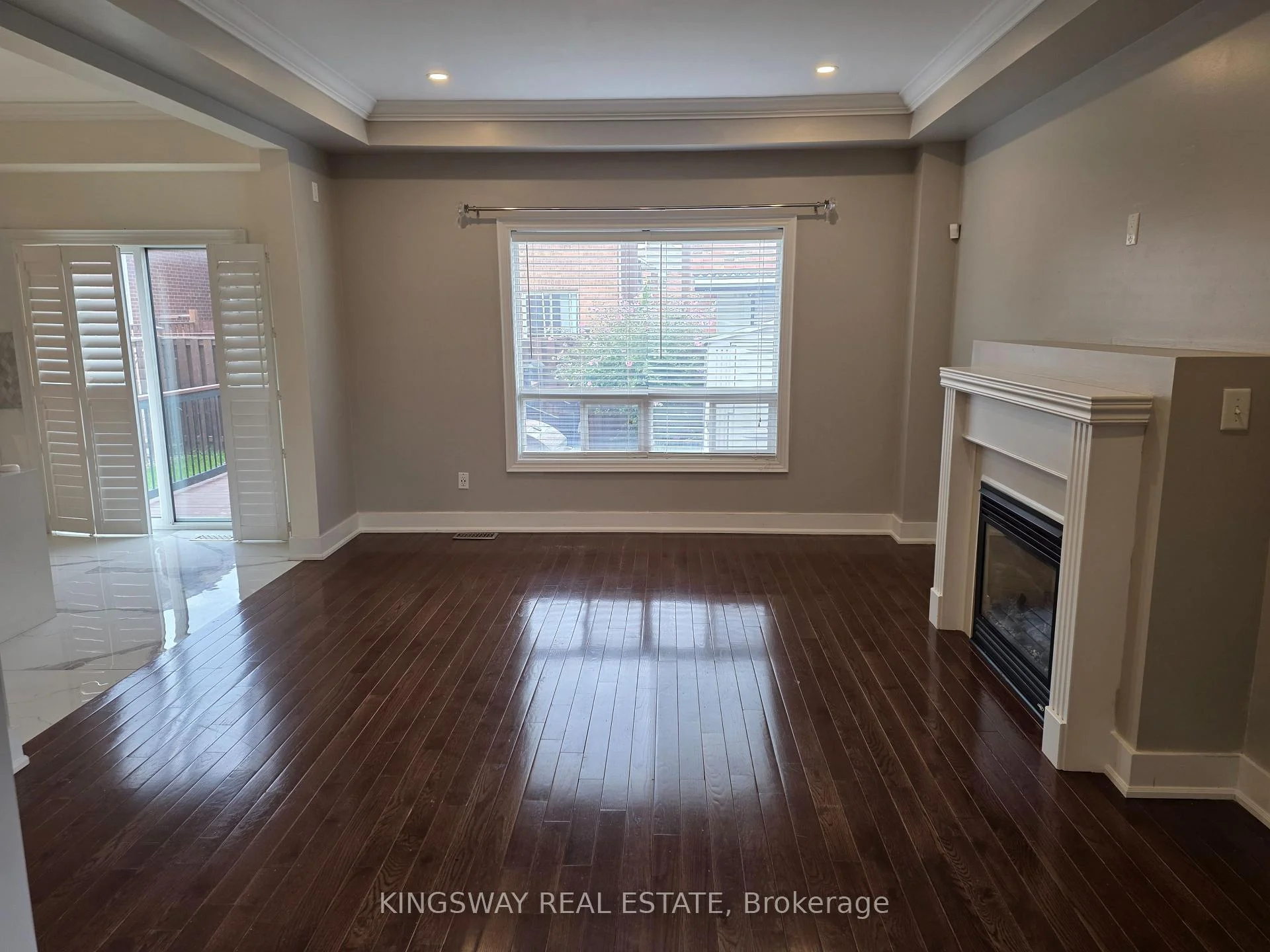 Photo 4 of 20 Dawes Road, Brampton, Credit Valley — HOMEH