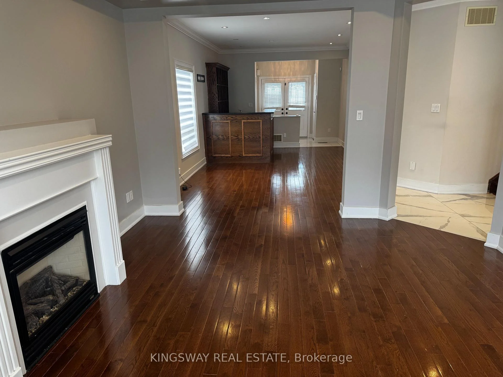 Photo 6 of 20 Dawes Road, Brampton, Credit Valley — HOMEH