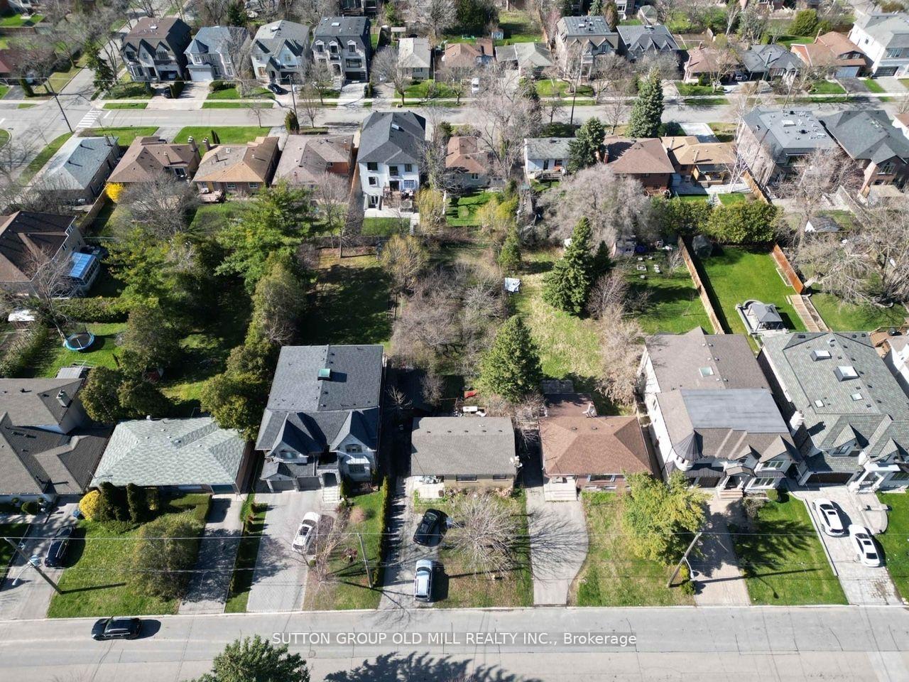 Photo 5 of 96 Caines Avenue, North York, Newtonbrook West — HOMEH