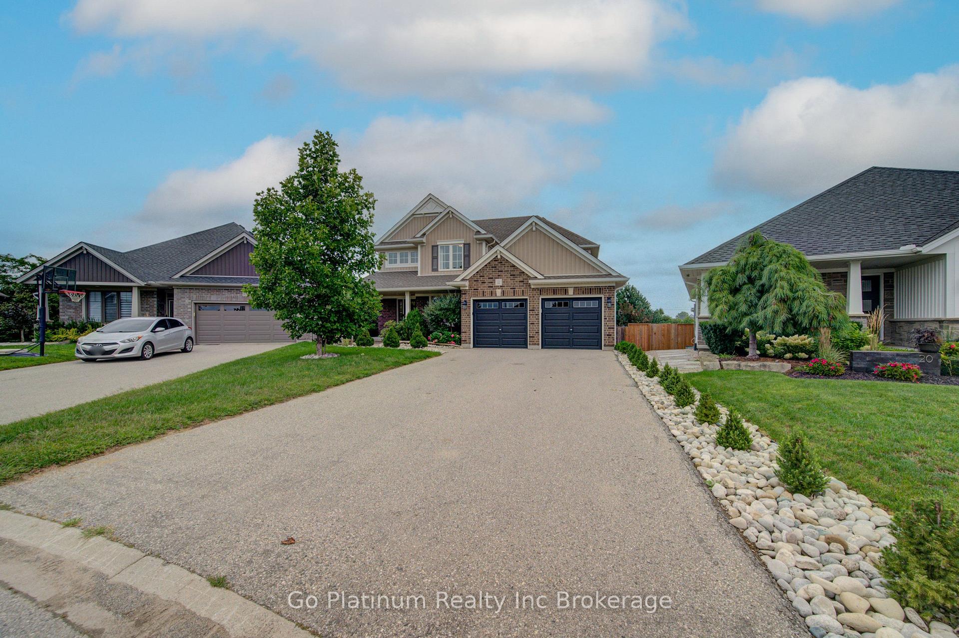 Photo 4 of 22 Nancy Court, Tillsonburg — HOMEH