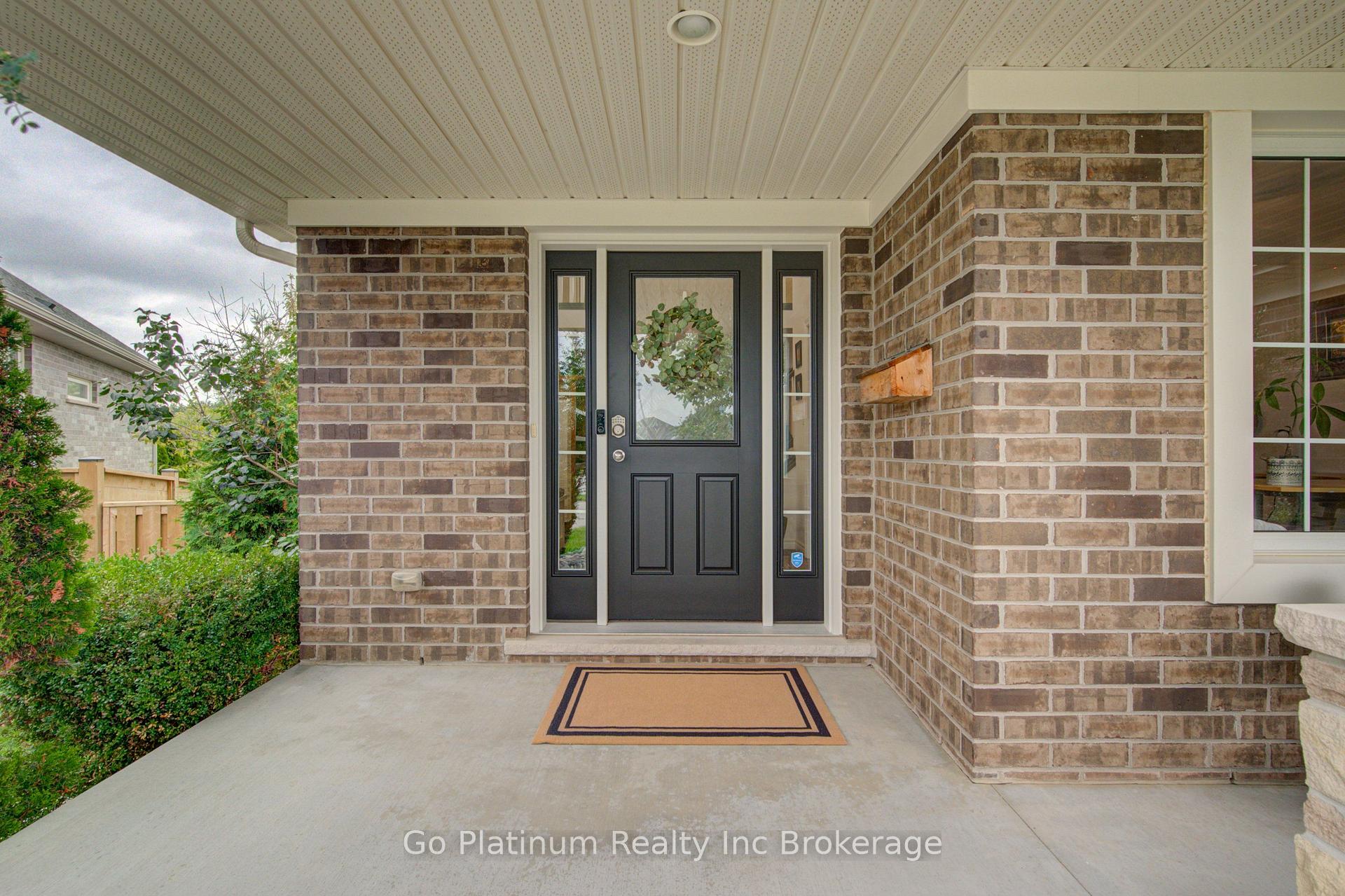 Photo 5 of 22 Nancy Court, Tillsonburg — HOMEH