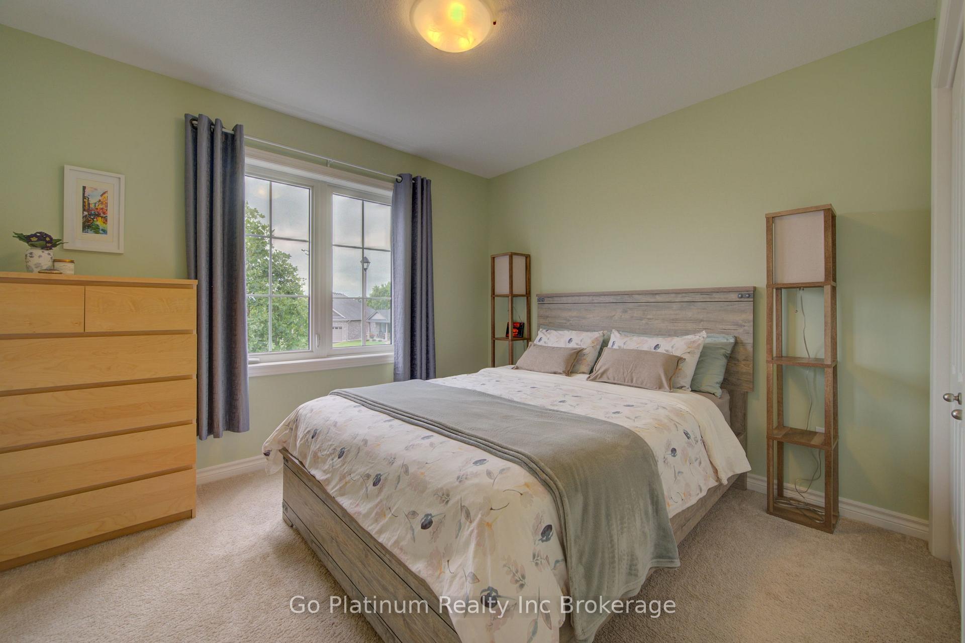 Photo 23 of 22 Nancy Court, Tillsonburg — HOMEH