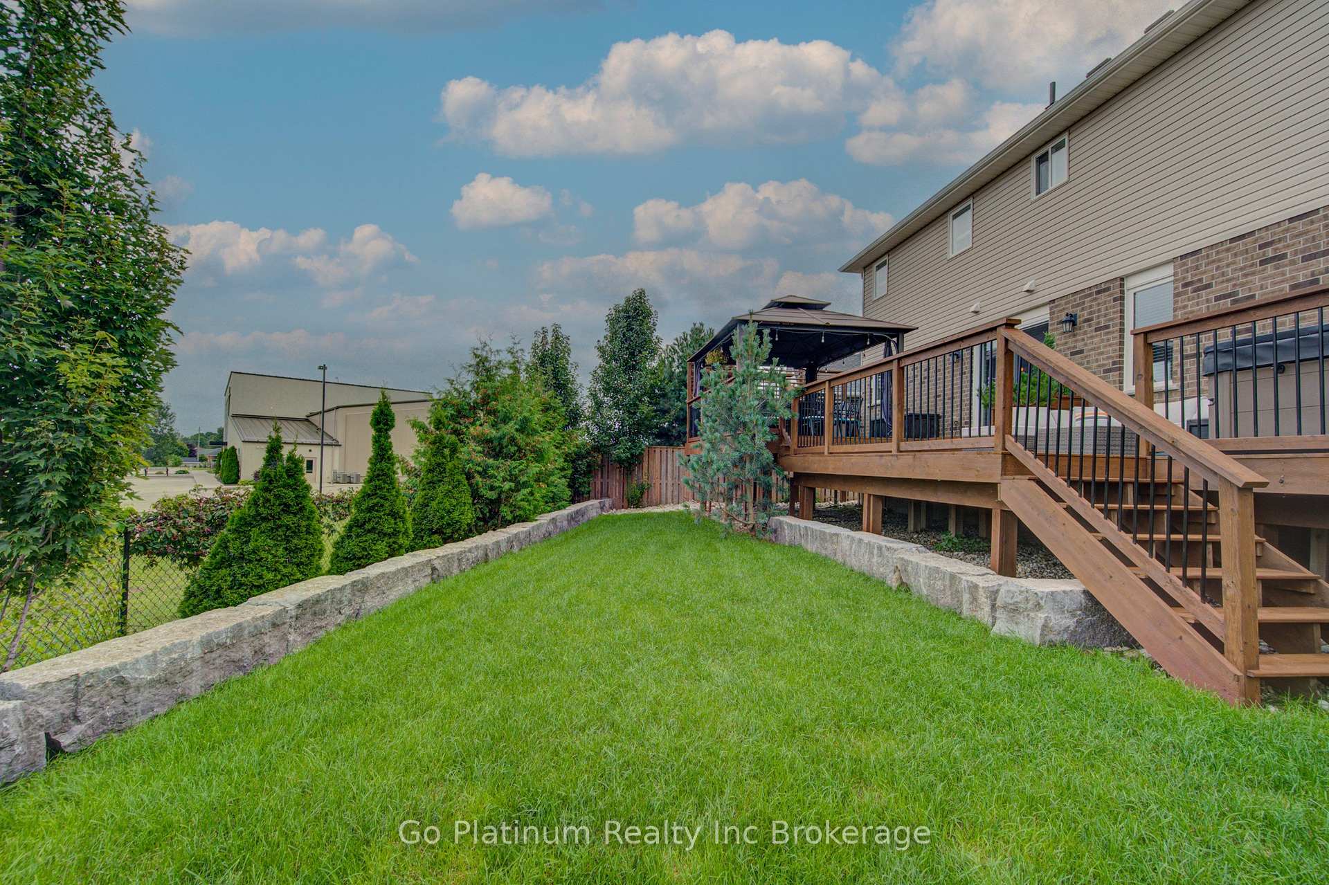 Photo 39 of 22 Nancy Court, Tillsonburg — HOMEH