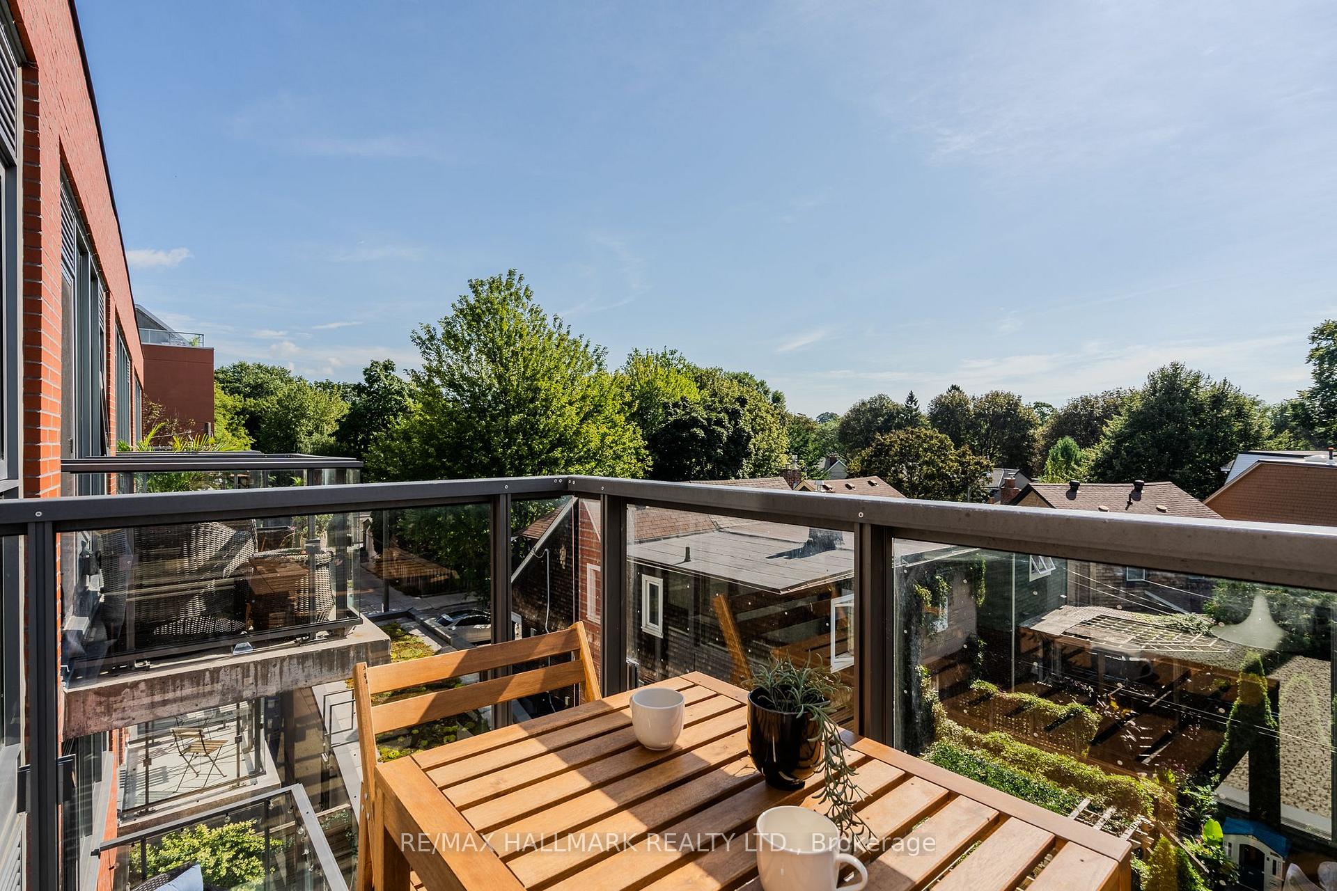 Photo 6 of Unit 303, 60 Haslett Avenue, Toronto, The Beaches — HOMEH