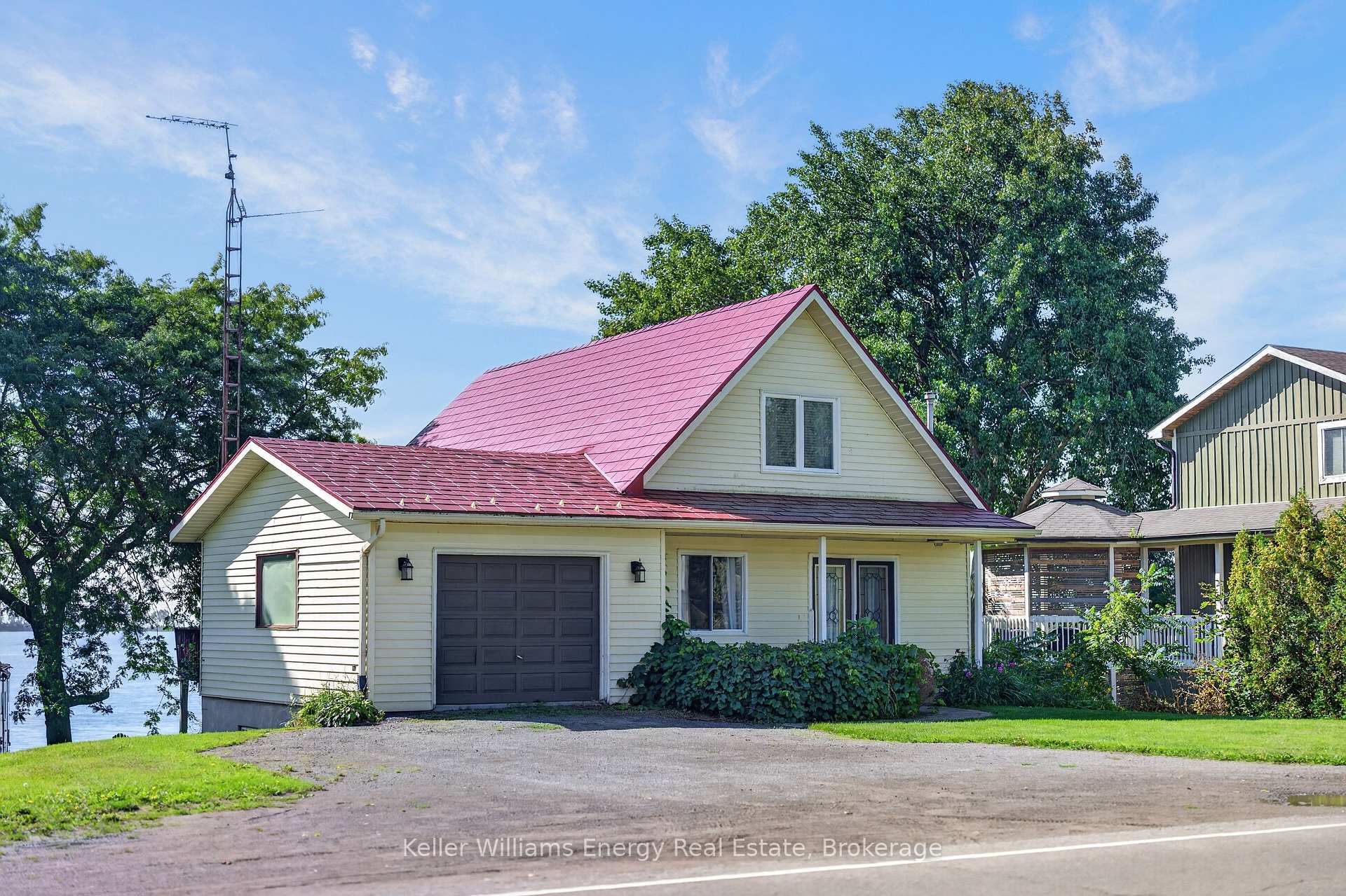 Photo 2 of 16169 Loyalist Parkway, Prince Edward County, Hallowell Ward — HOMEH