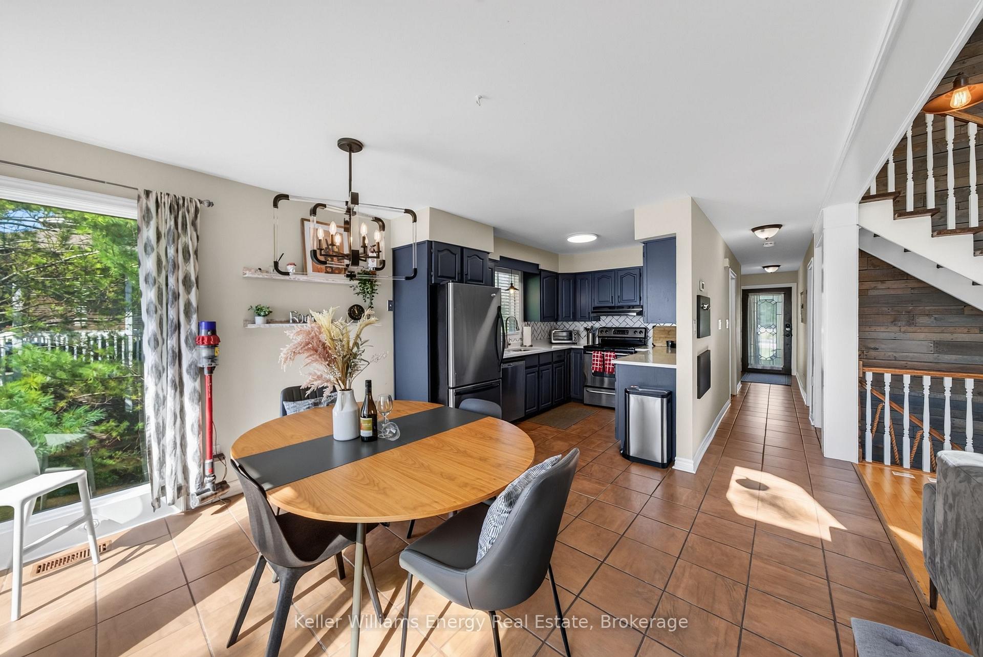Photo 11 of 16169 Loyalist Parkway, Prince Edward County, Hallowell Ward — HOMEH
