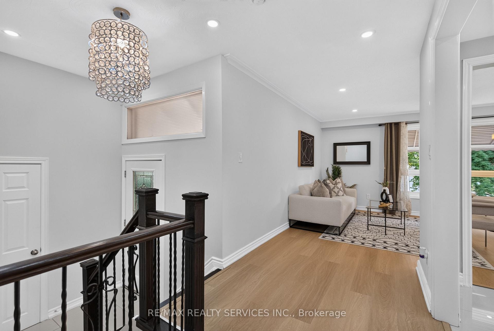 Photo 8 of 8 Leneck Avenue, Brampton, Northwood Park — HOMEH