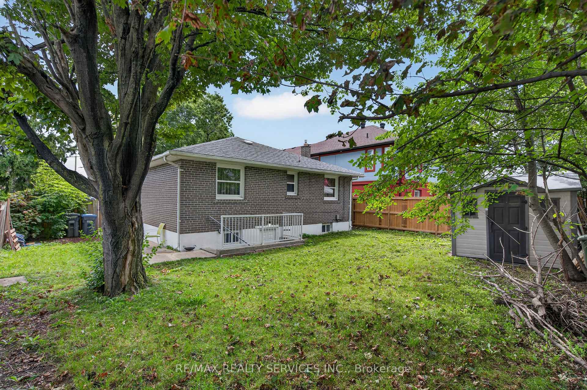 Photo 62 of 8 Leneck Avenue, Brampton, Northwood Park — HOMEH