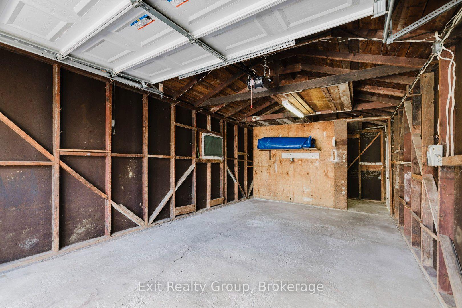 Photo 21 of 6 Ernest Court, Belleville, Belleville Ward — HOMEH