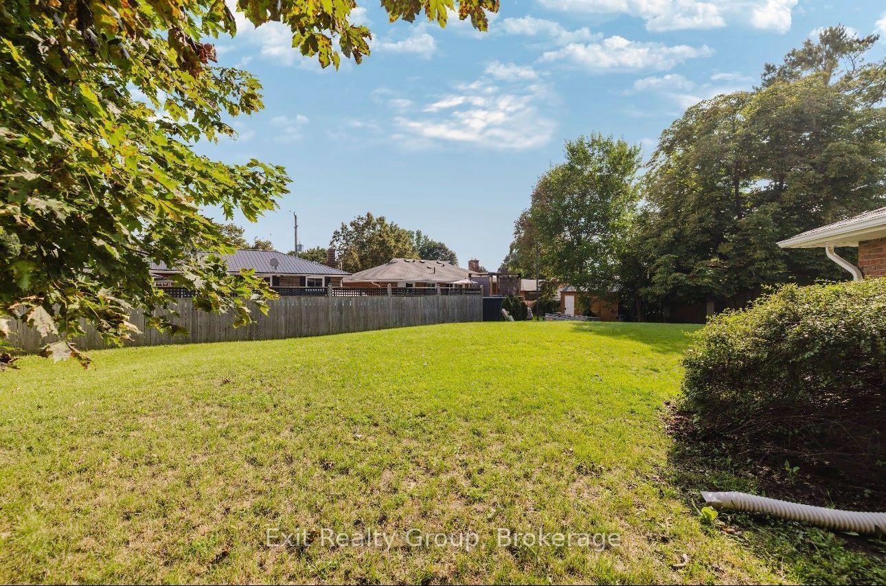 Photo 35 of 6 Ernest Court, Belleville, Belleville Ward — HOMEH