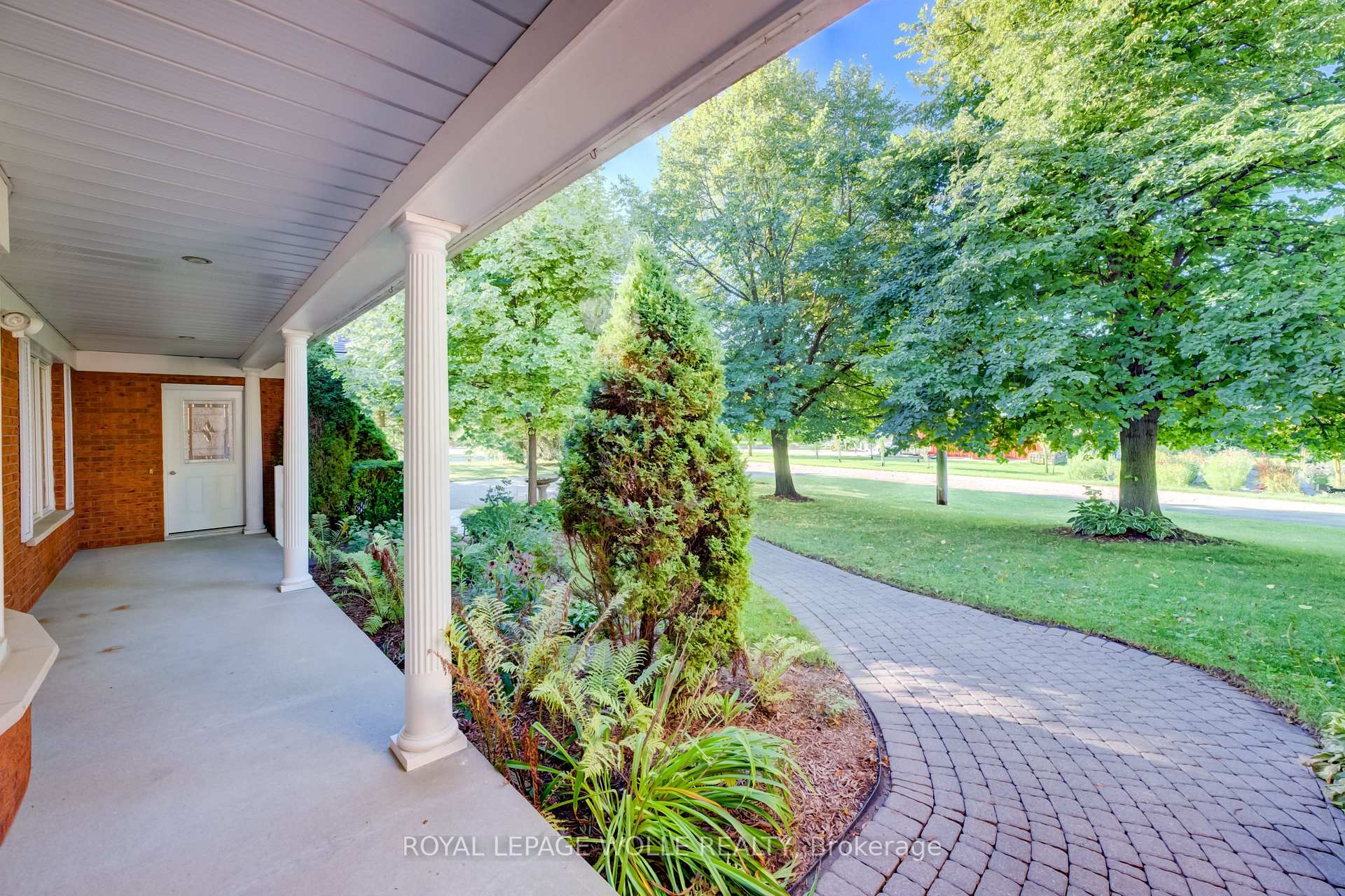 Photo 4 of 4090 Hillcrest Street, Perth East, Millbank — HOMEH