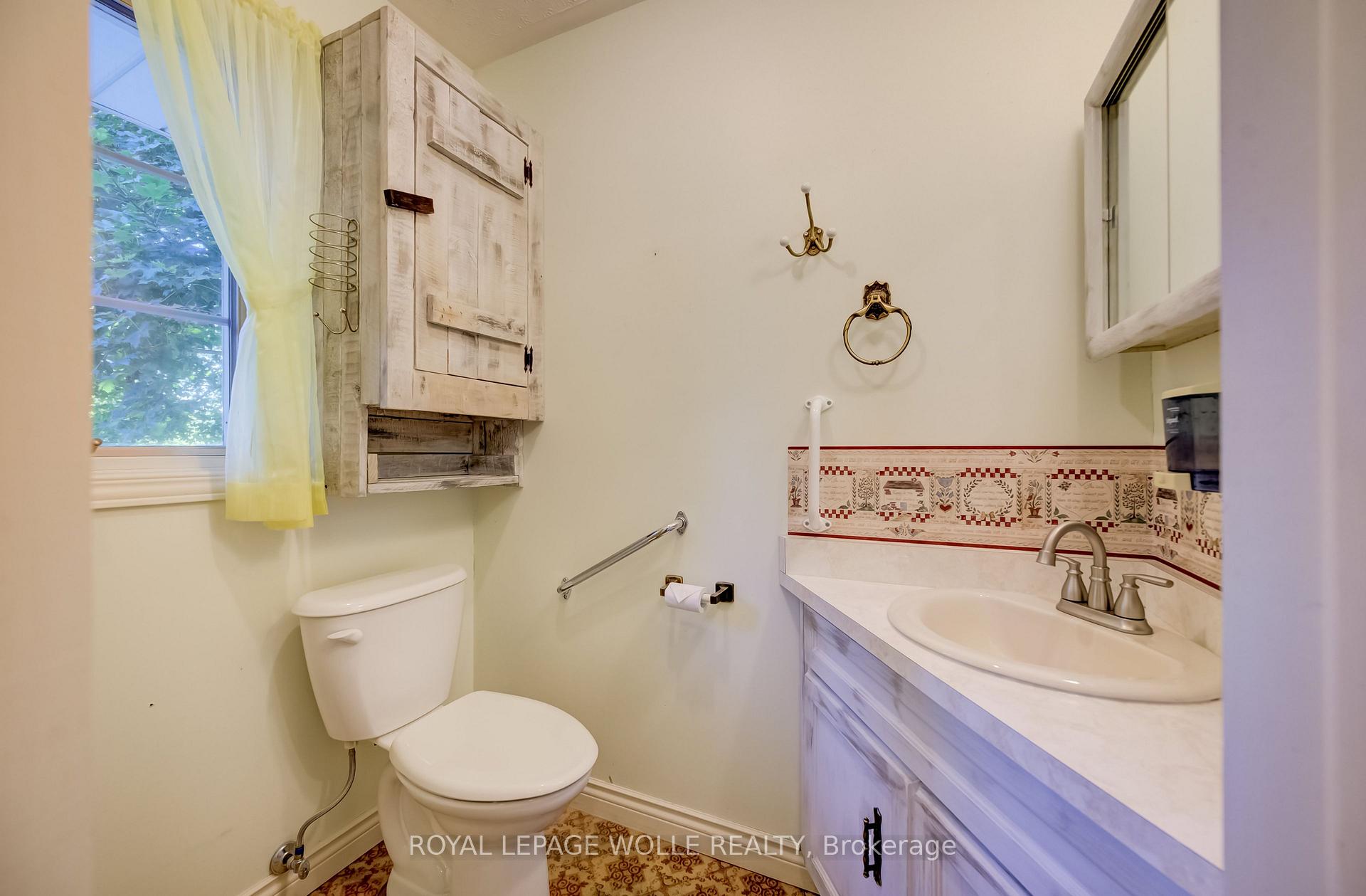 Photo 16 of 4090 Hillcrest Street, Perth East, Millbank — HOMEH