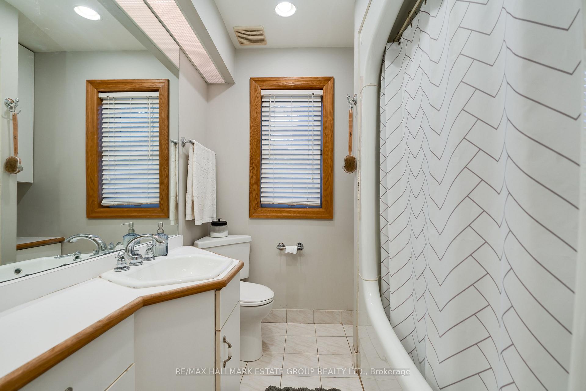 Photo 26 of 88 Glenmore Road, Toronto, Woodbine Corridor — HOMEH