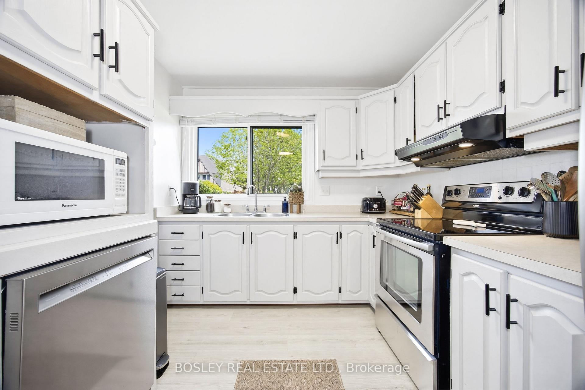 Photo 19 of 861 Traddles Avenue, Oshawa, Eastdale — HOMEH