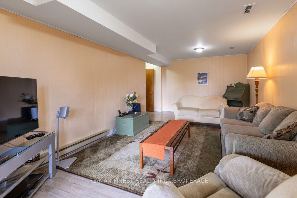 Photo 10 of 1043 Lincoln Drive, Kingston, South of Taylor-Kidd Blvd — HOMEH