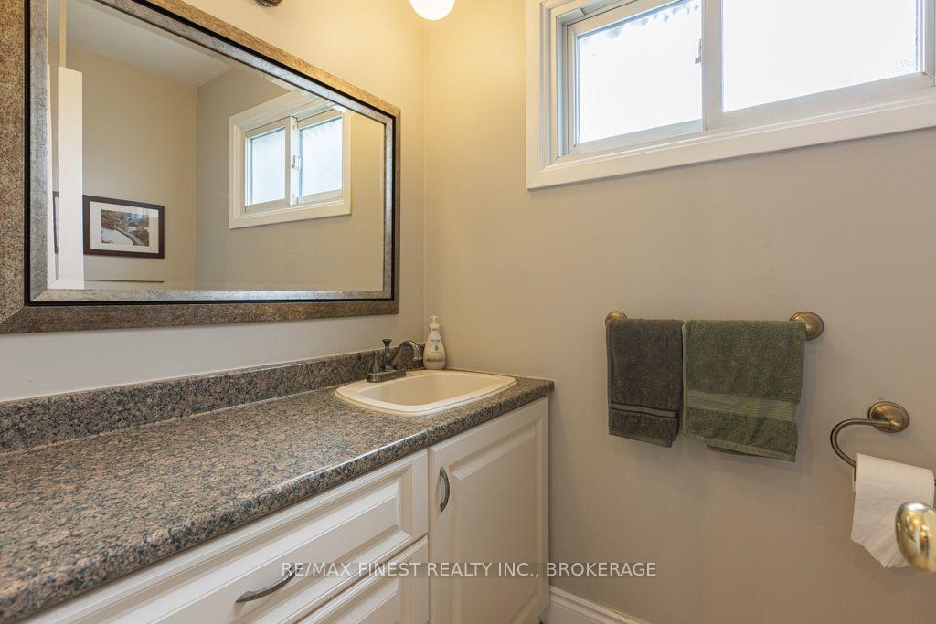 Photo 11 of 1043 Lincoln Drive, Kingston, South of Taylor-Kidd Blvd — HOMEH