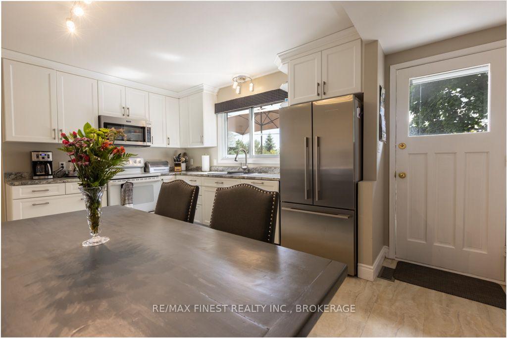 Photo 16 of 1043 Lincoln Drive, Kingston, South of Taylor-Kidd Blvd — HOMEH