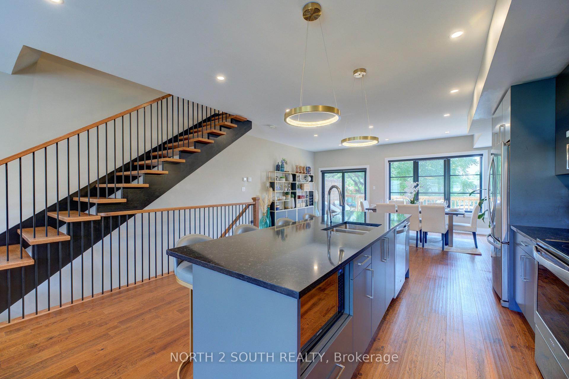 Photo 13 of Unit B, 3 Spring Lane, Brantford, Holmedale — HOMEH