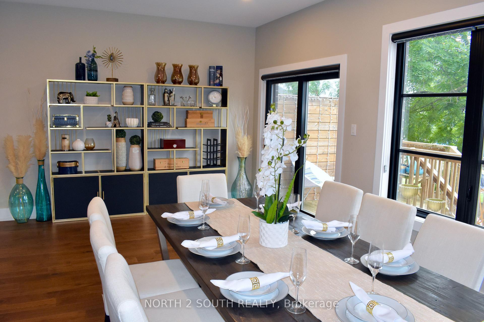 Photo 16 of Unit B, 3 Spring Lane, Brantford, Holmedale — HOMEH