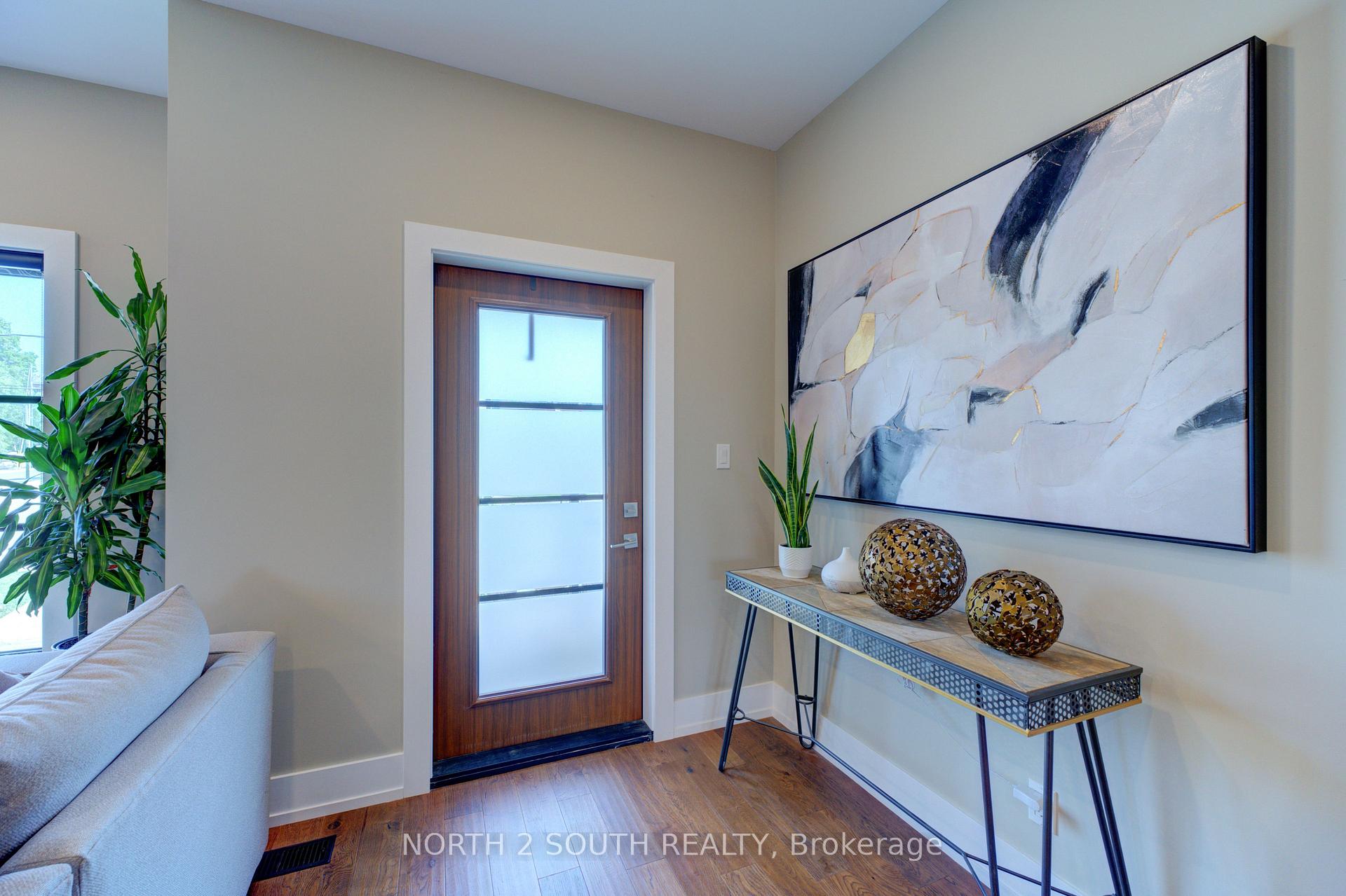 Photo 21 of Unit B, 3 Spring Lane, Brantford, Holmedale — HOMEH